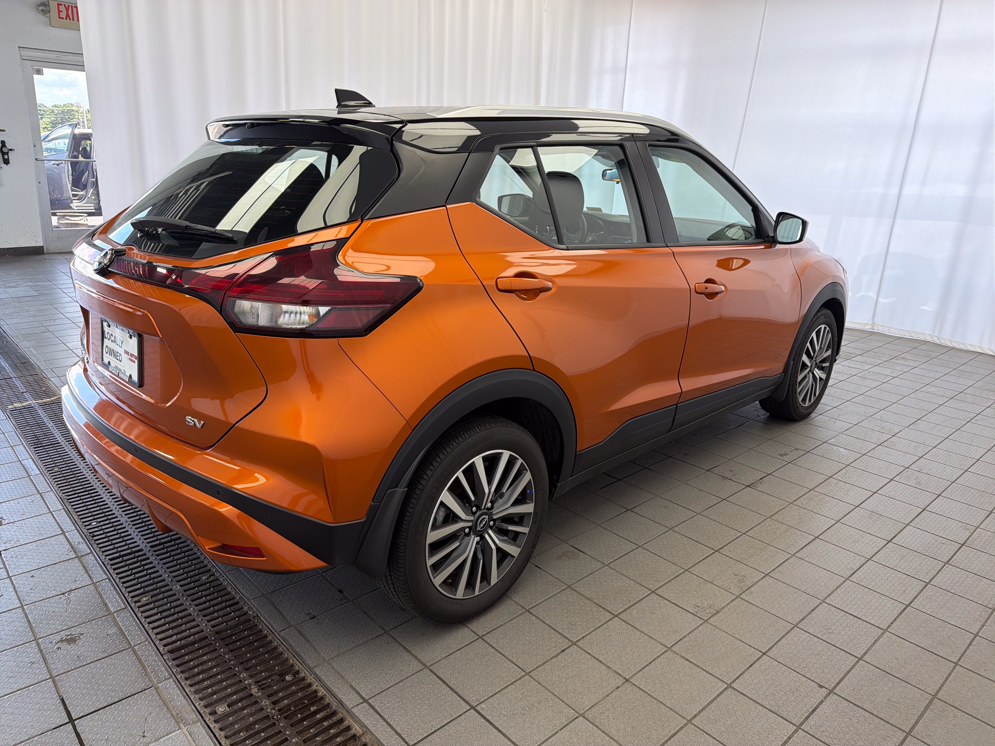 2023 Nissan Kicks SV