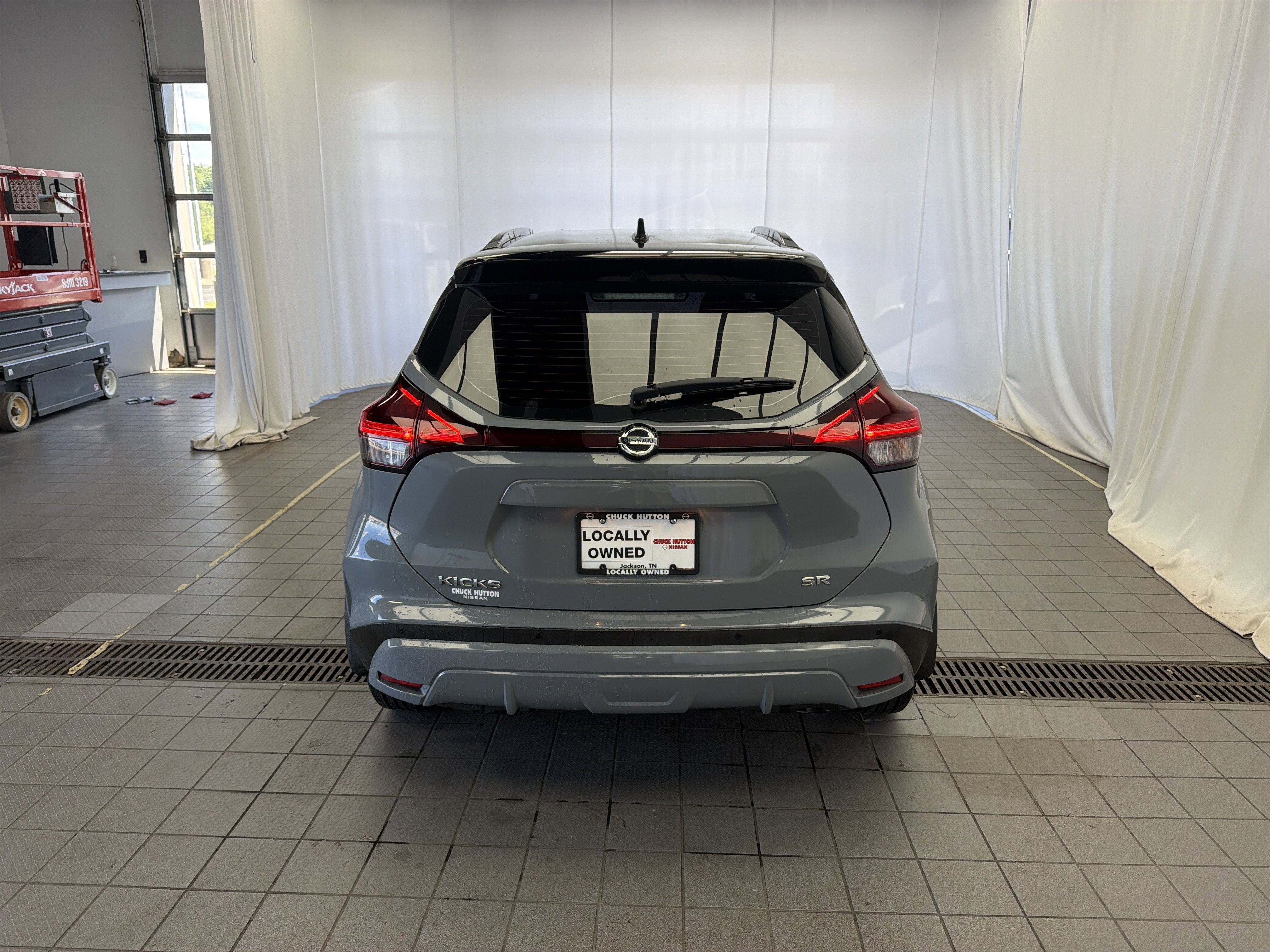 2021 Nissan Kicks SR