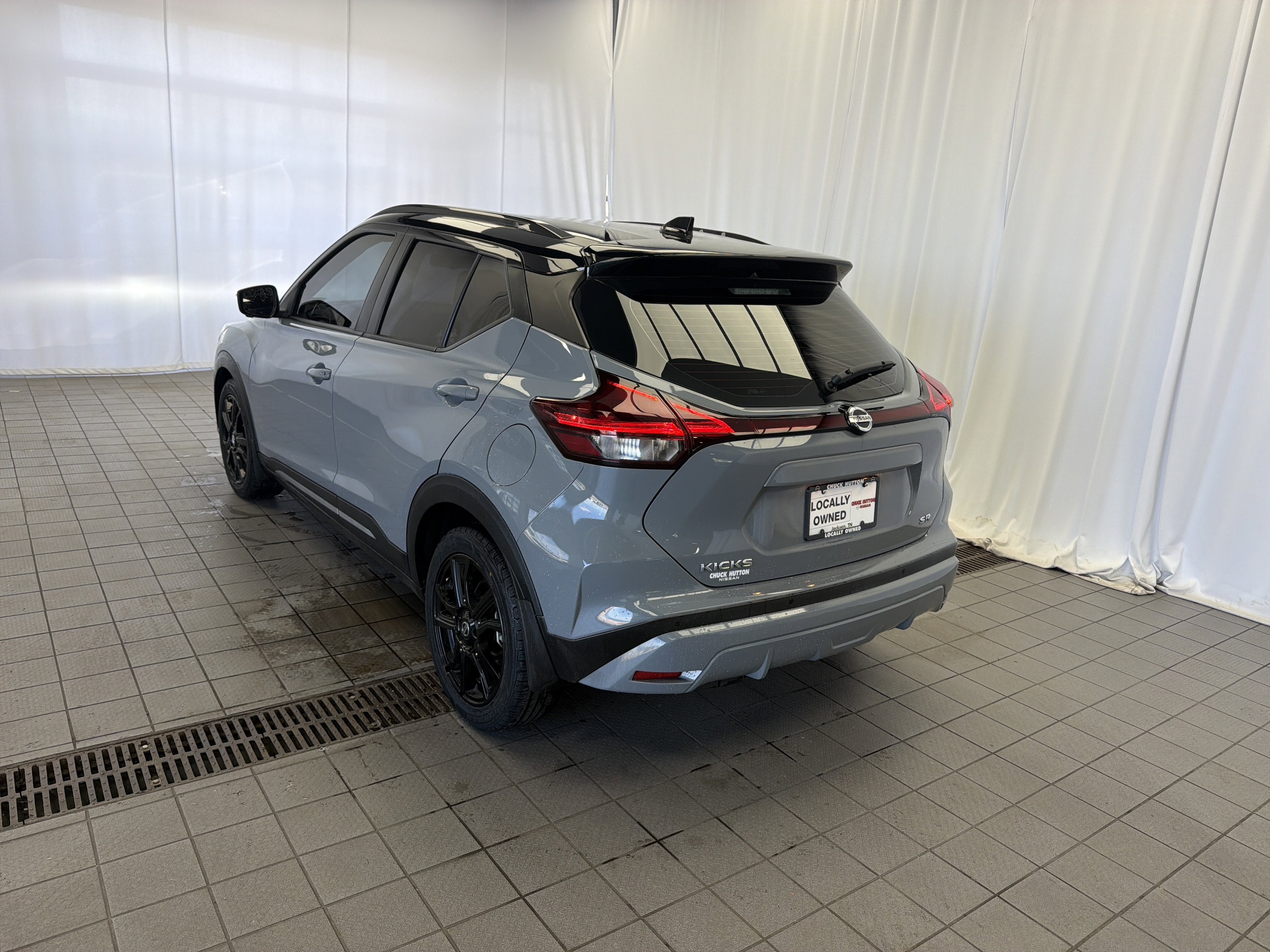 2021 Nissan Kicks SR