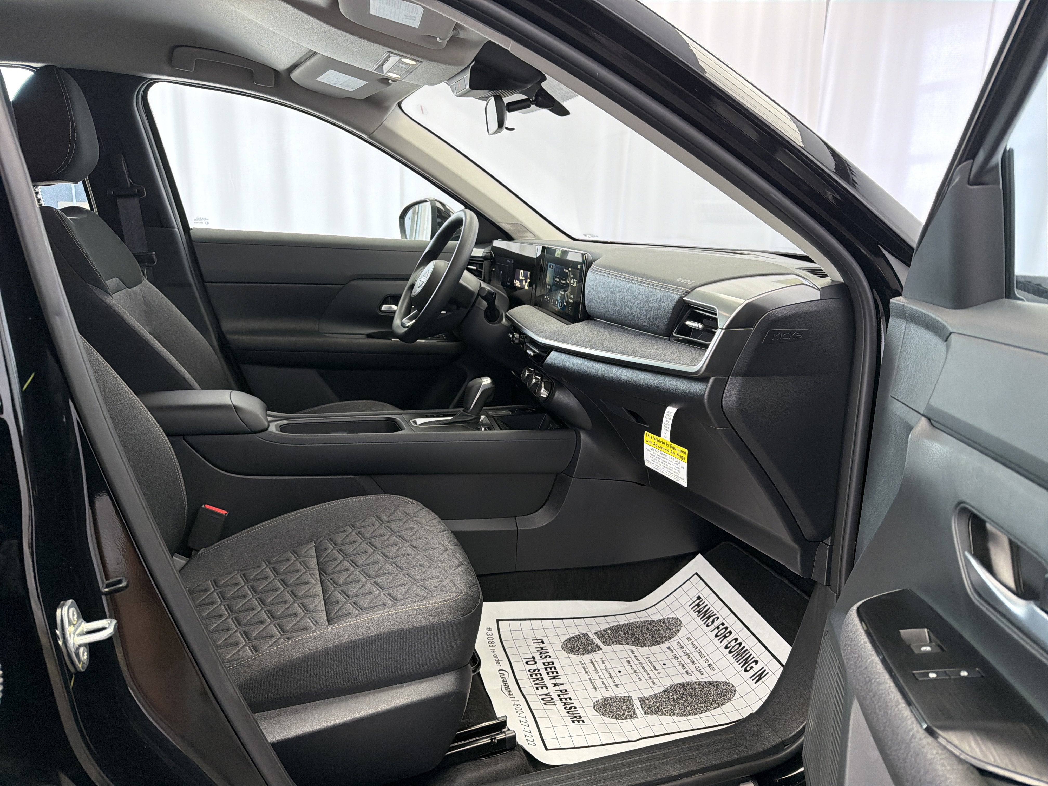 2025 Nissan Kicks SV