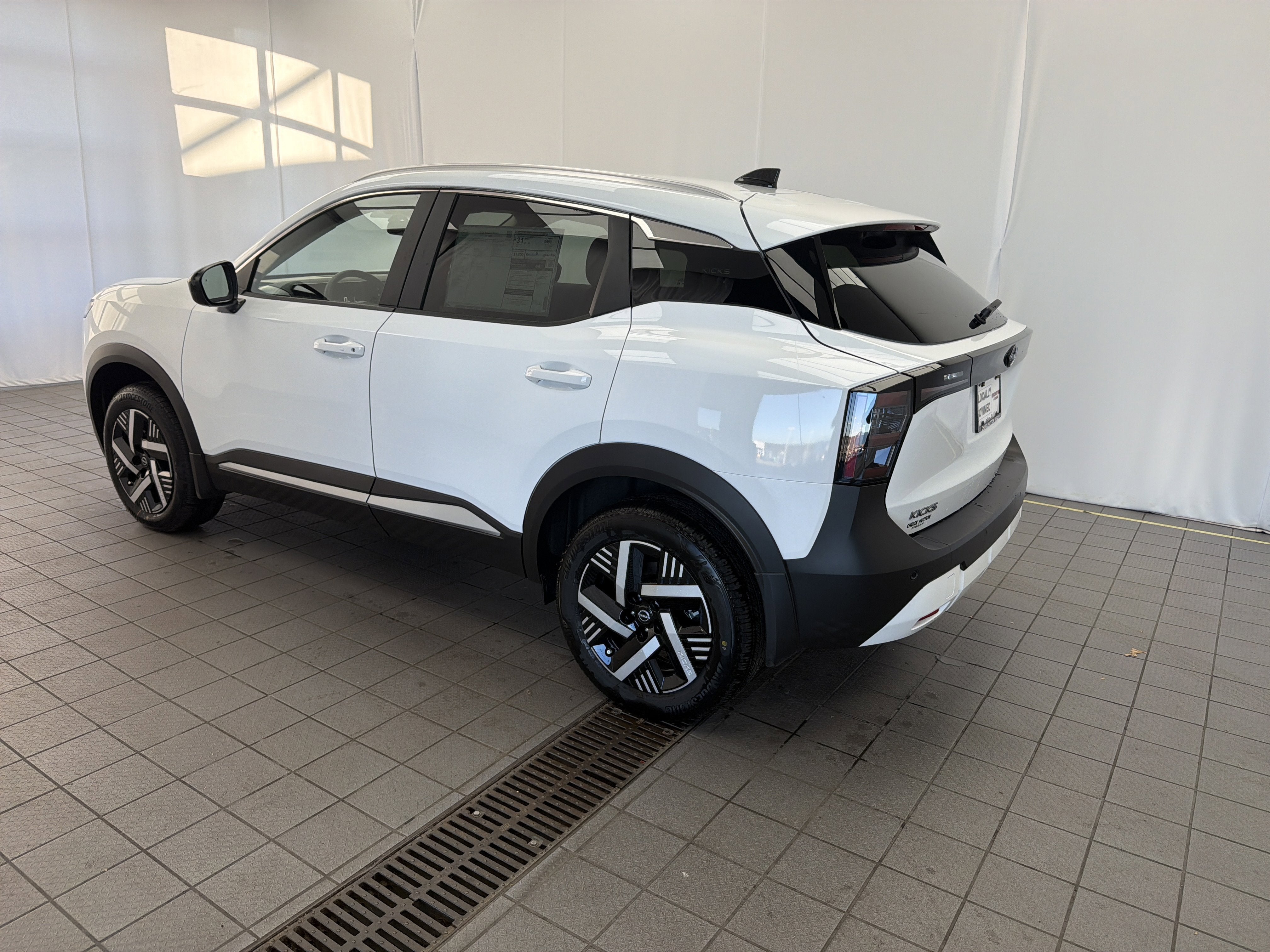 2026 Nissan Kicks SV