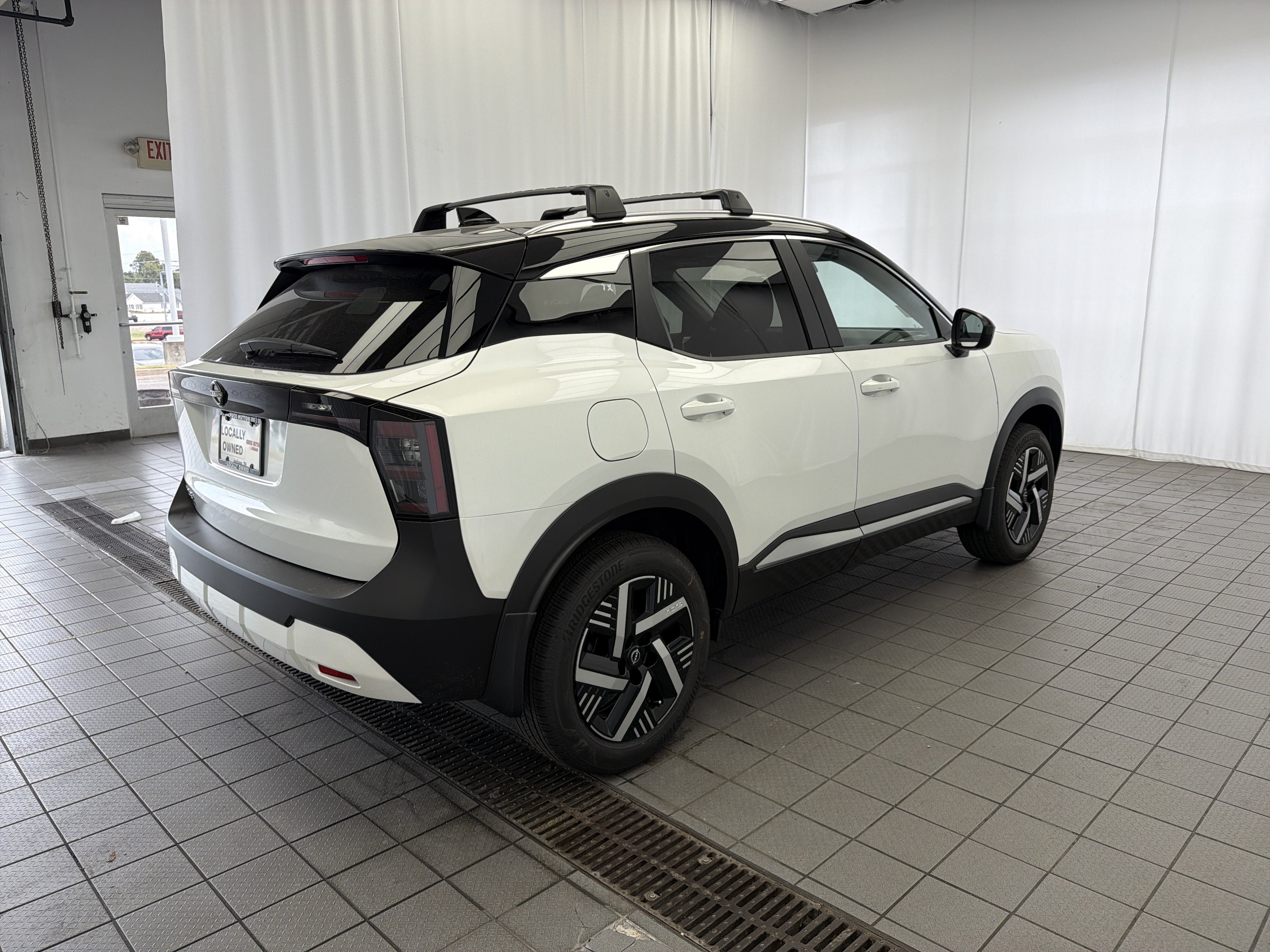 2027 Nissan Kicks SV