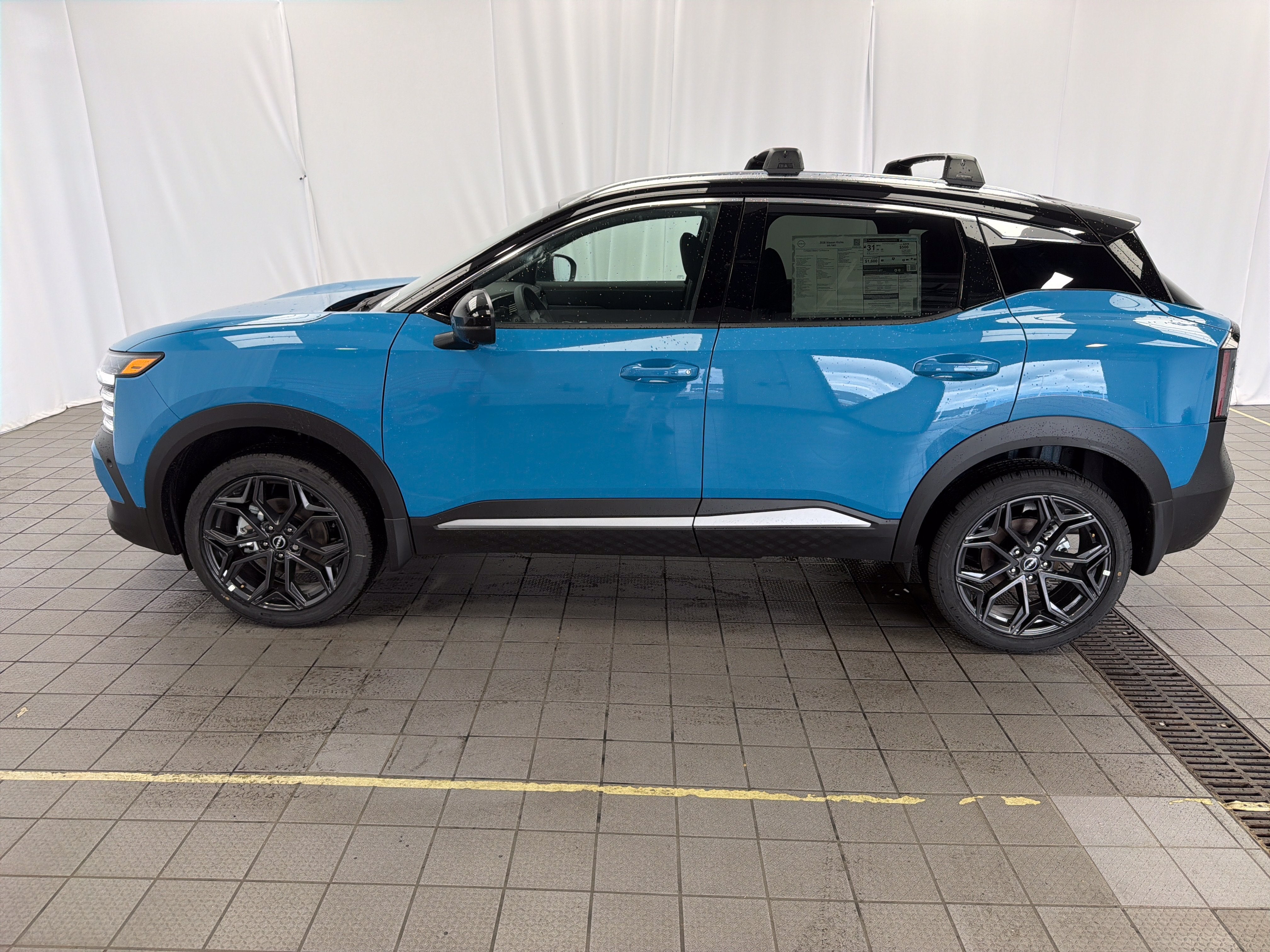 2026 Nissan Kicks SR