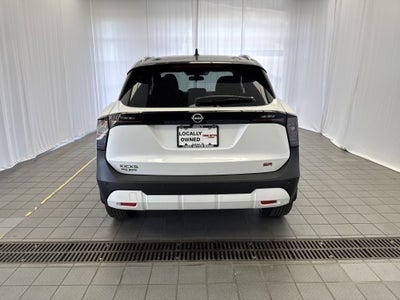 2025 Nissan Kicks SR