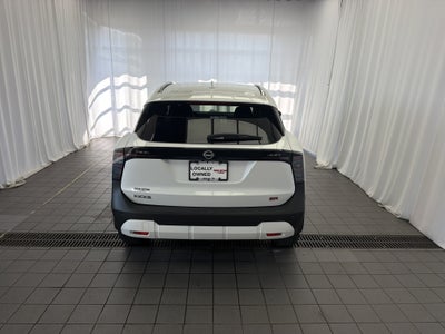 2025 Nissan Kicks SR