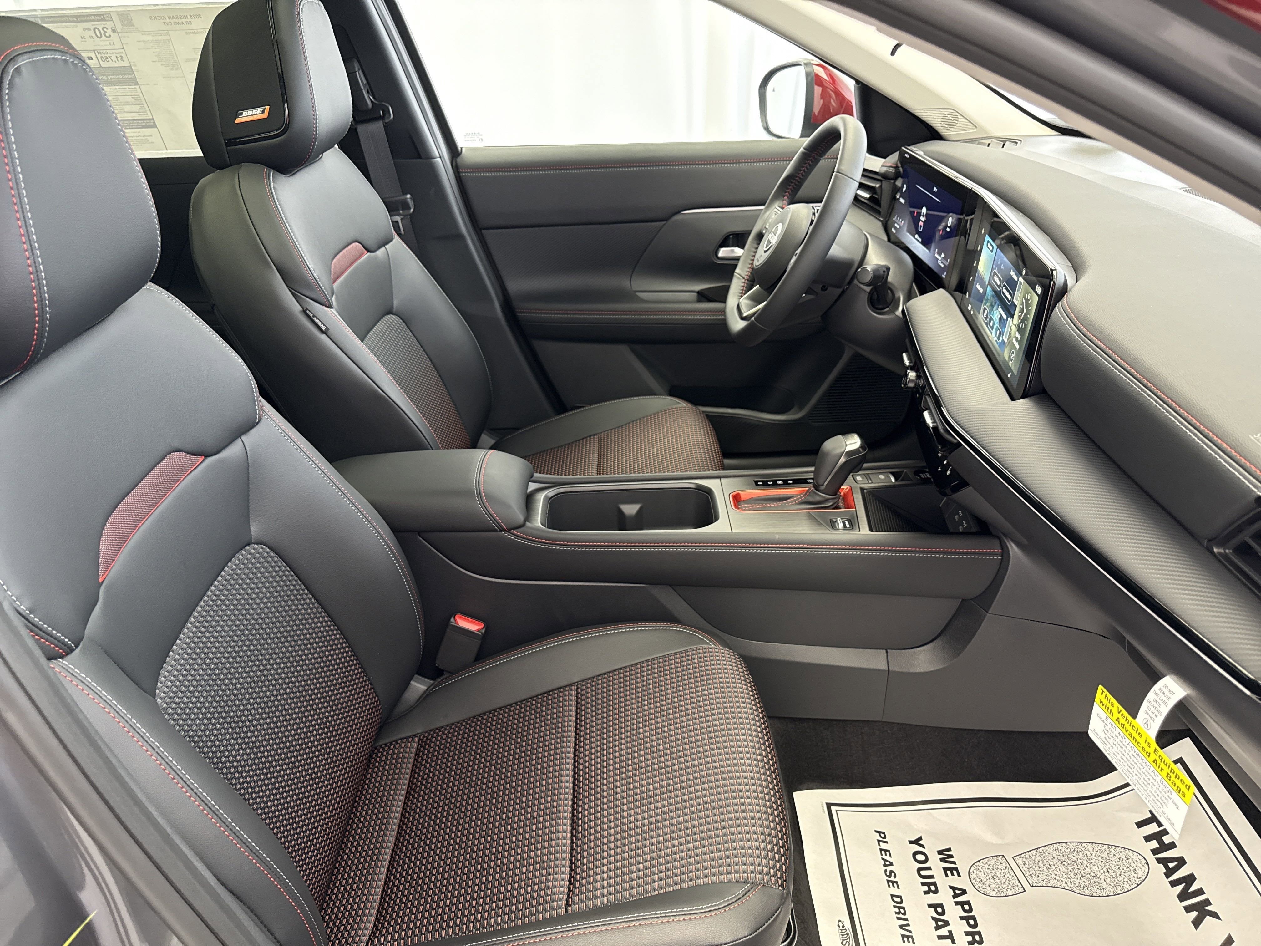 2025 Nissan Kicks SR