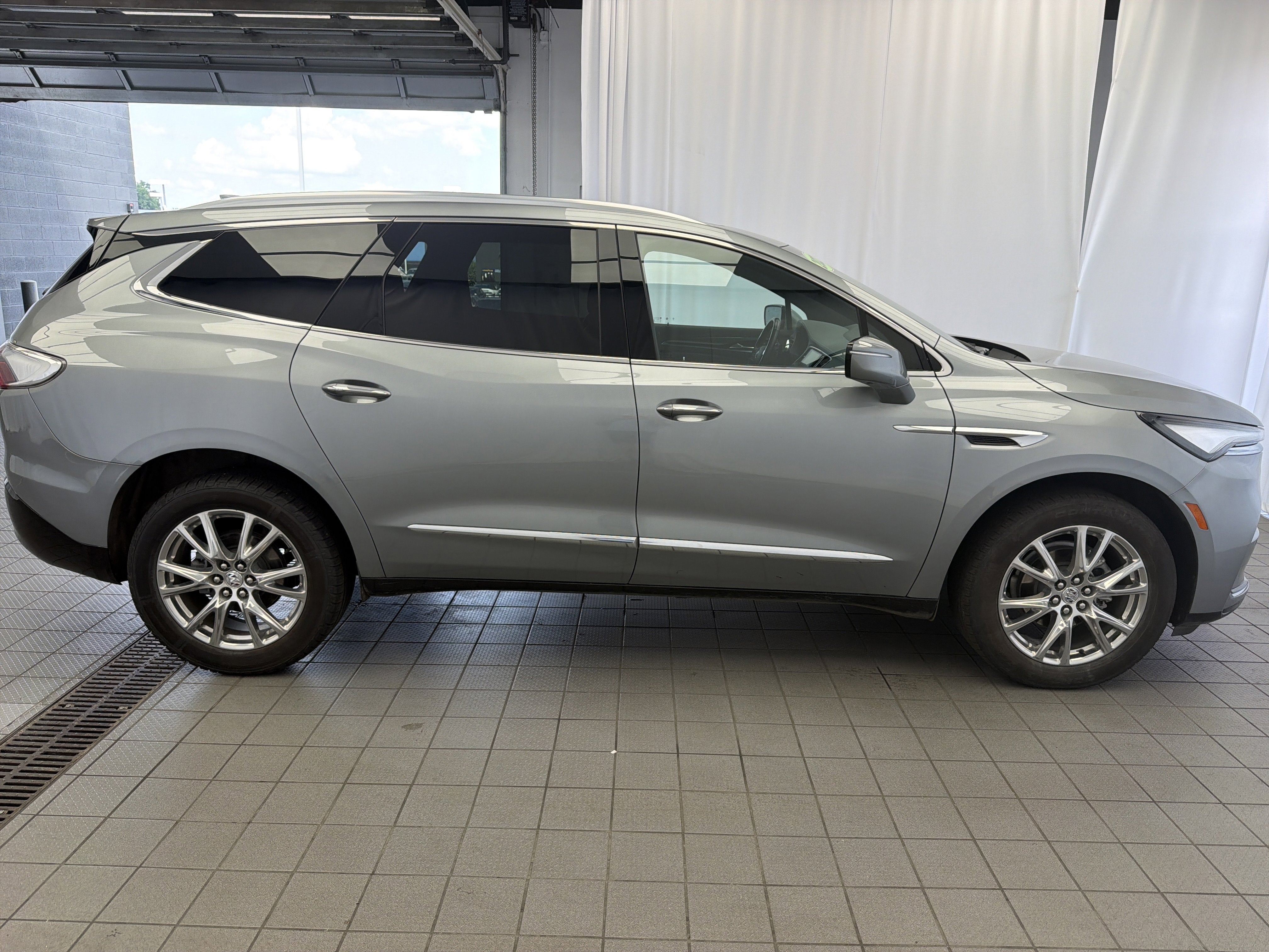2023 Buick Enclave Premium