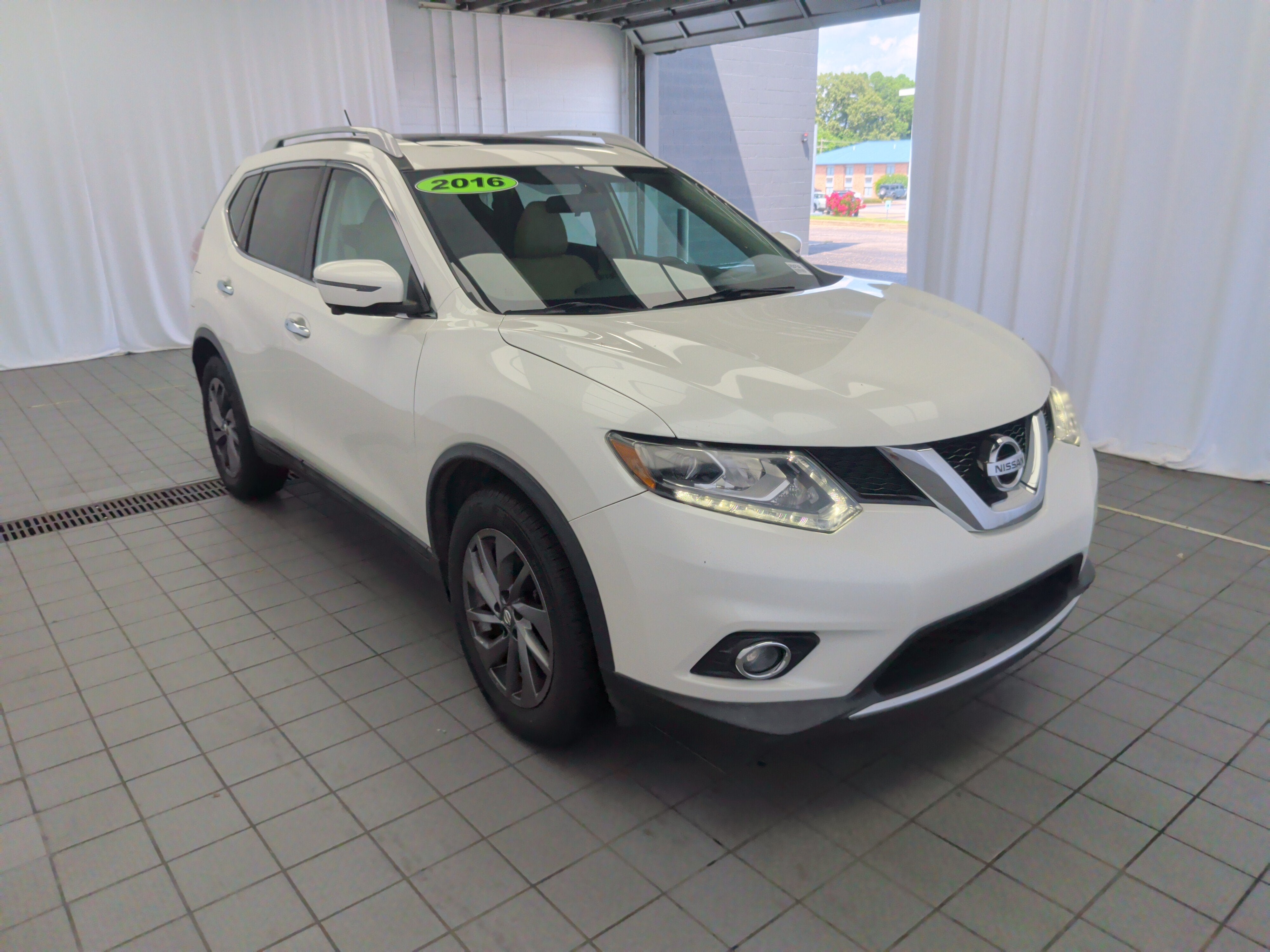 2016 Nissan Rogue SL