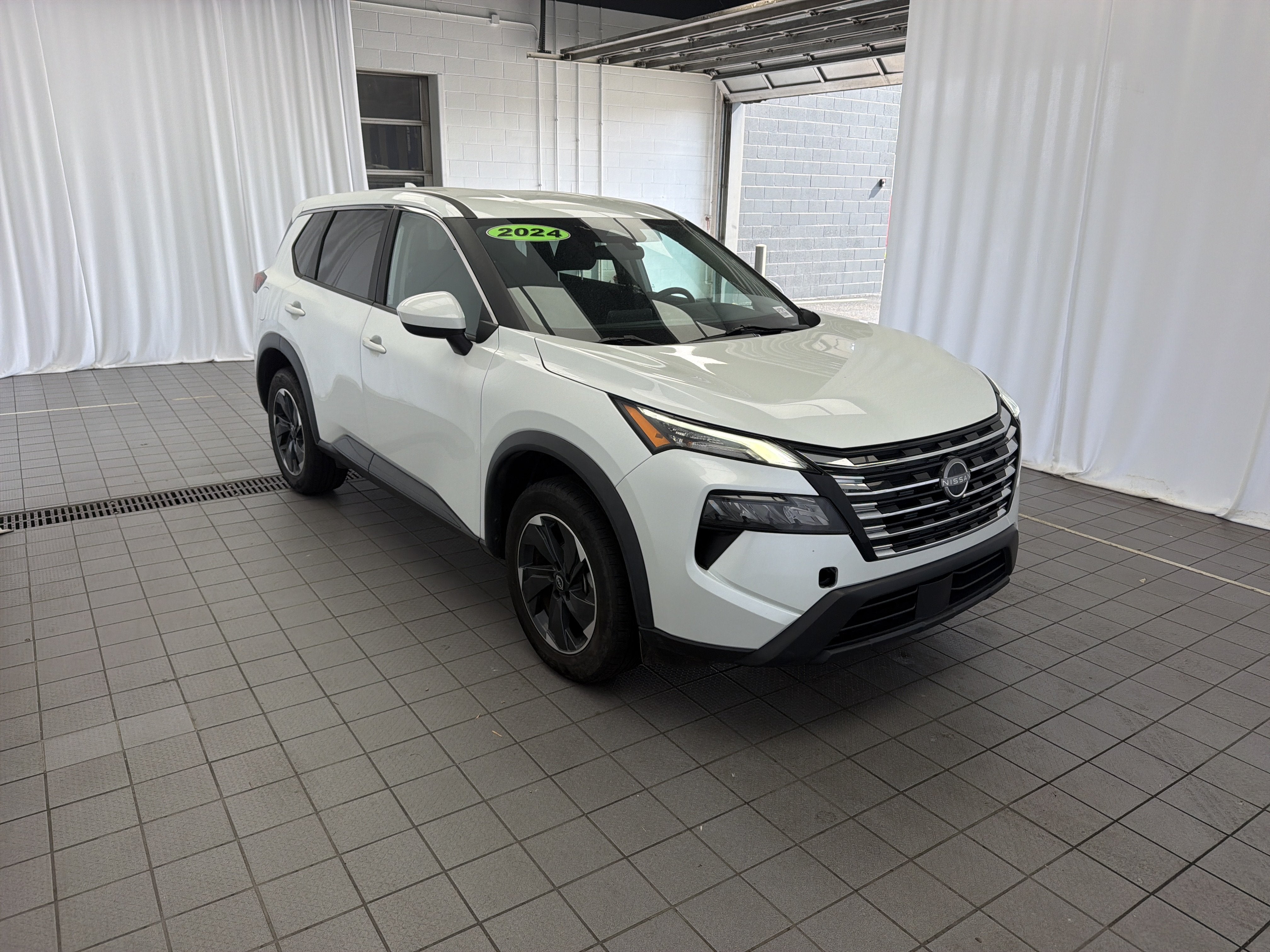 2024 Nissan Rogue SV
