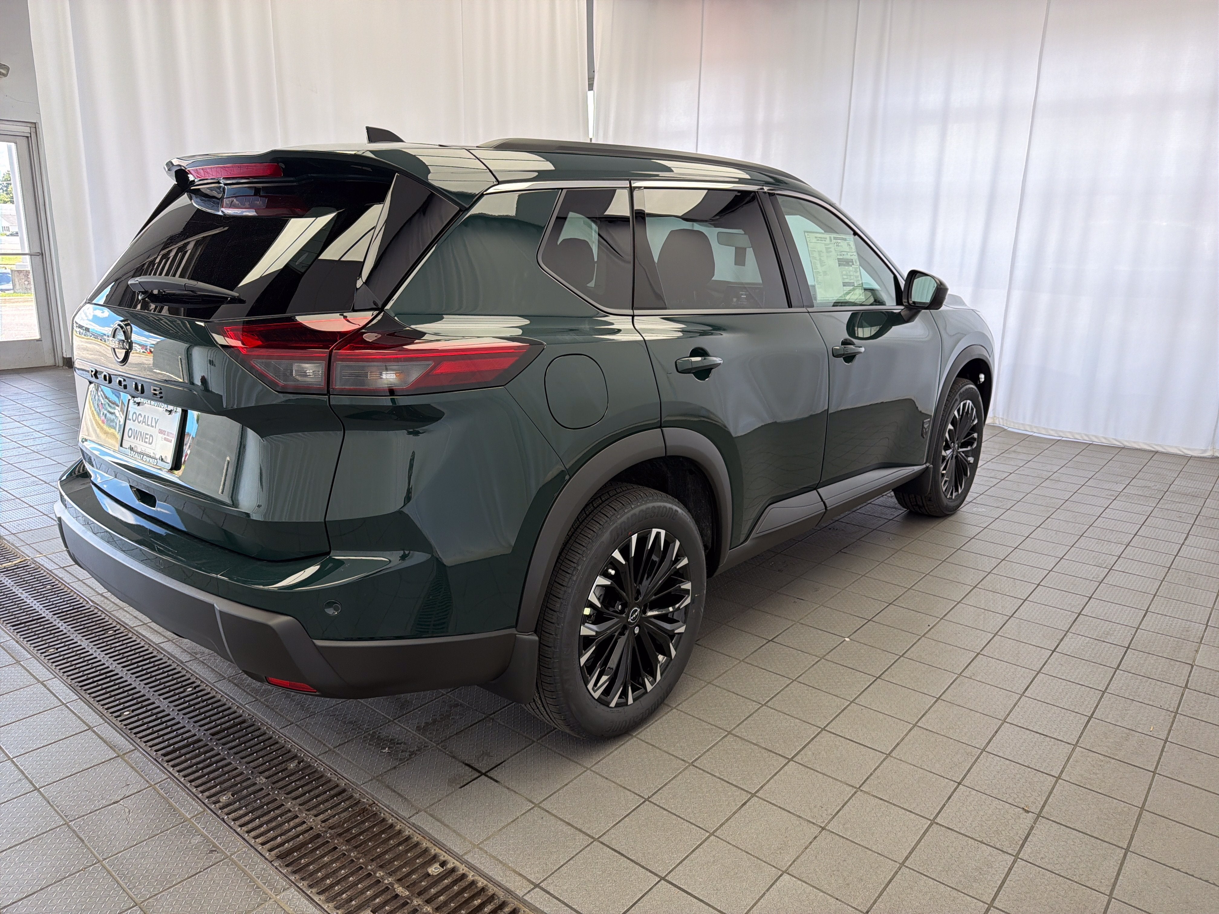 2026 Nissan Rogue Dark Armor™