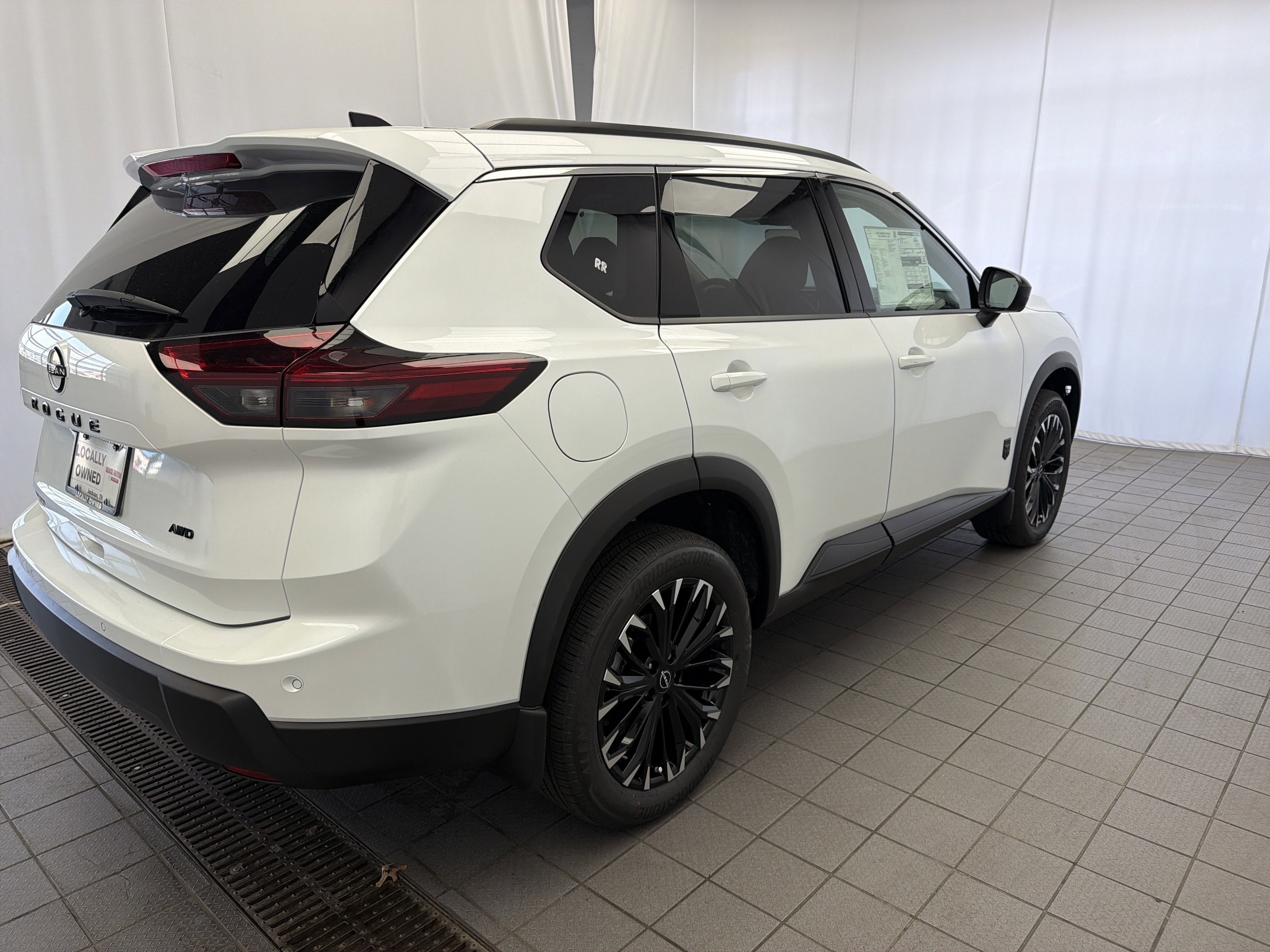 2026 Nissan Rogue Dark Armor™