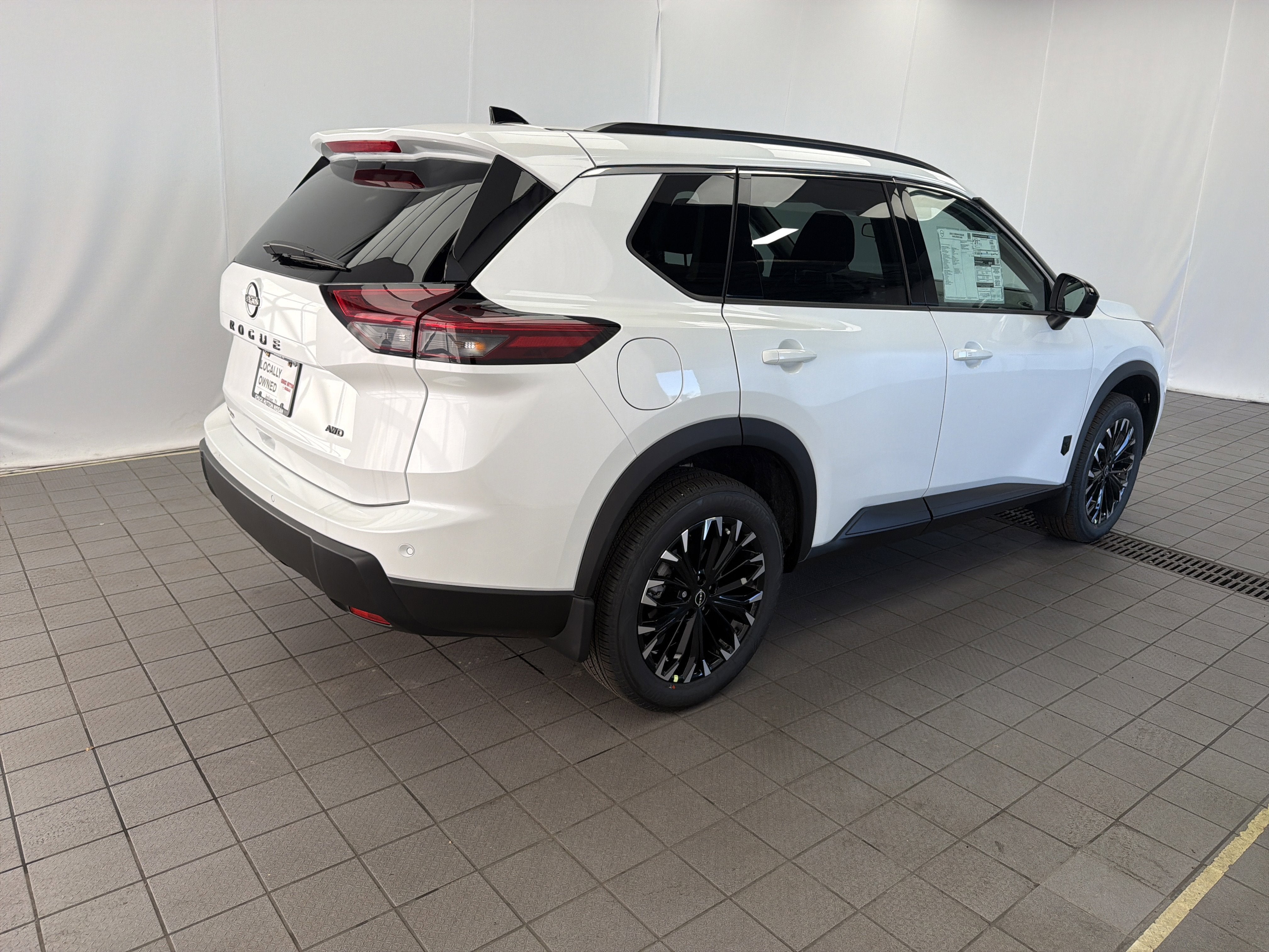 2026 Nissan Rogue Dark Armor