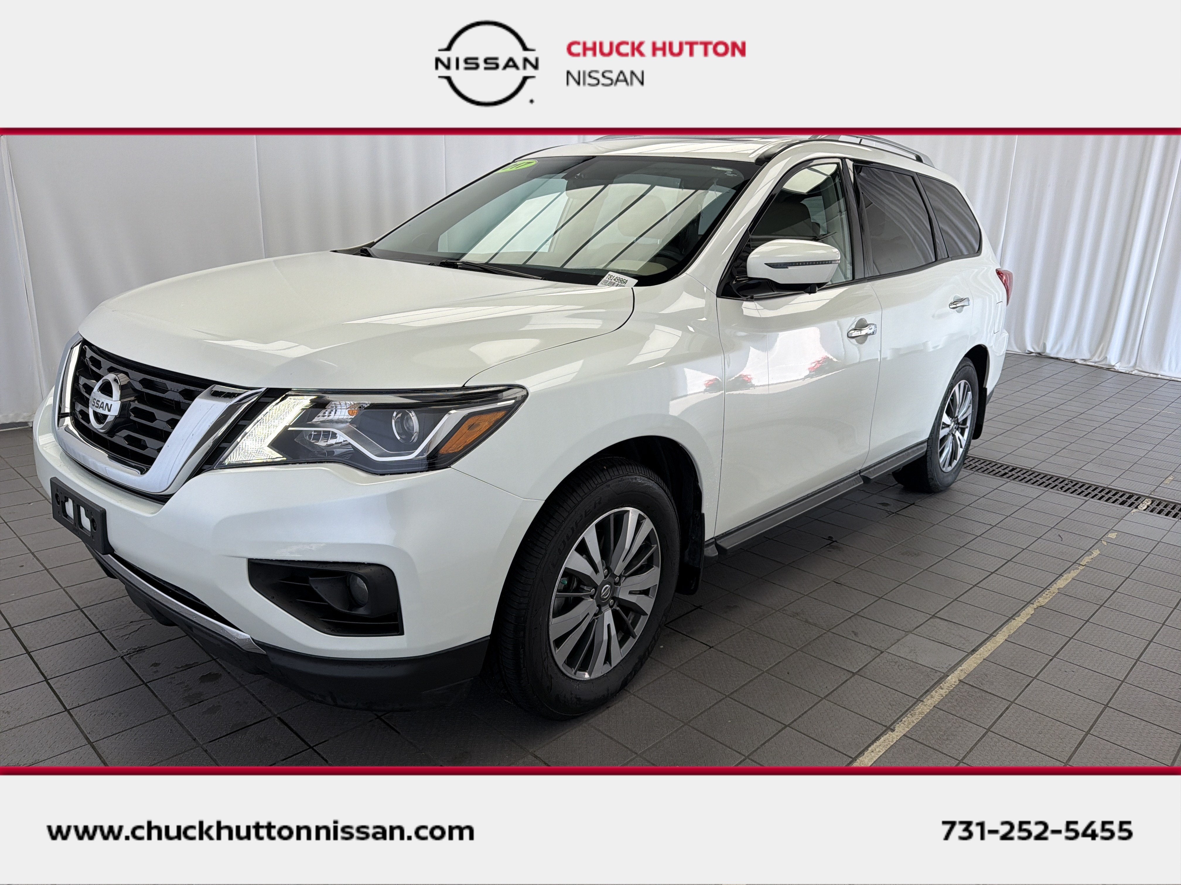 2017 Nissan Pathfinder SL