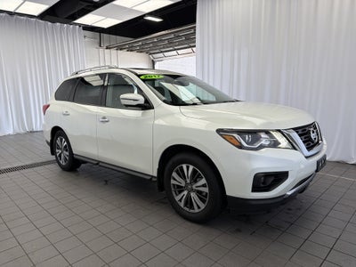 2017 Nissan Pathfinder SL