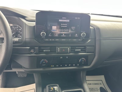 2025 Nissan Pathfinder S