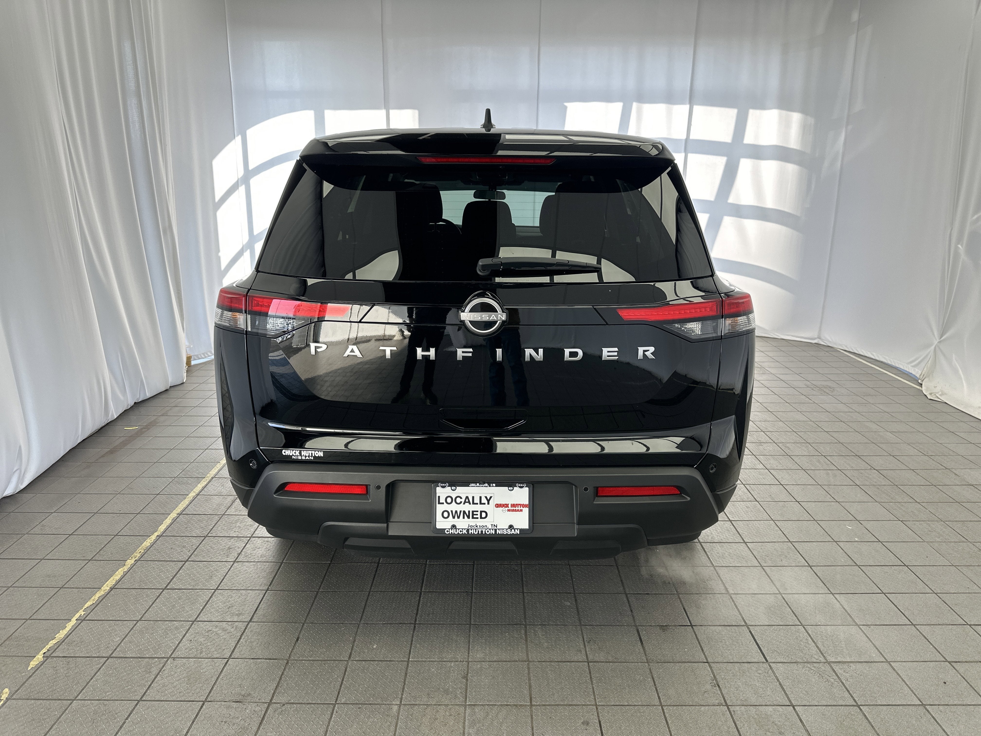 2025 Nissan Pathfinder S