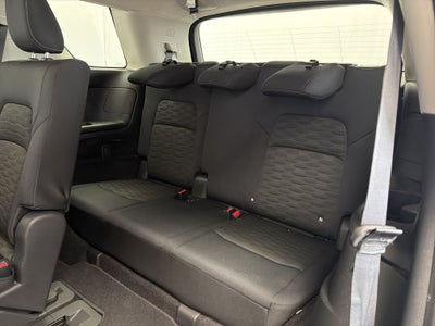 2025 Nissan Pathfinder S