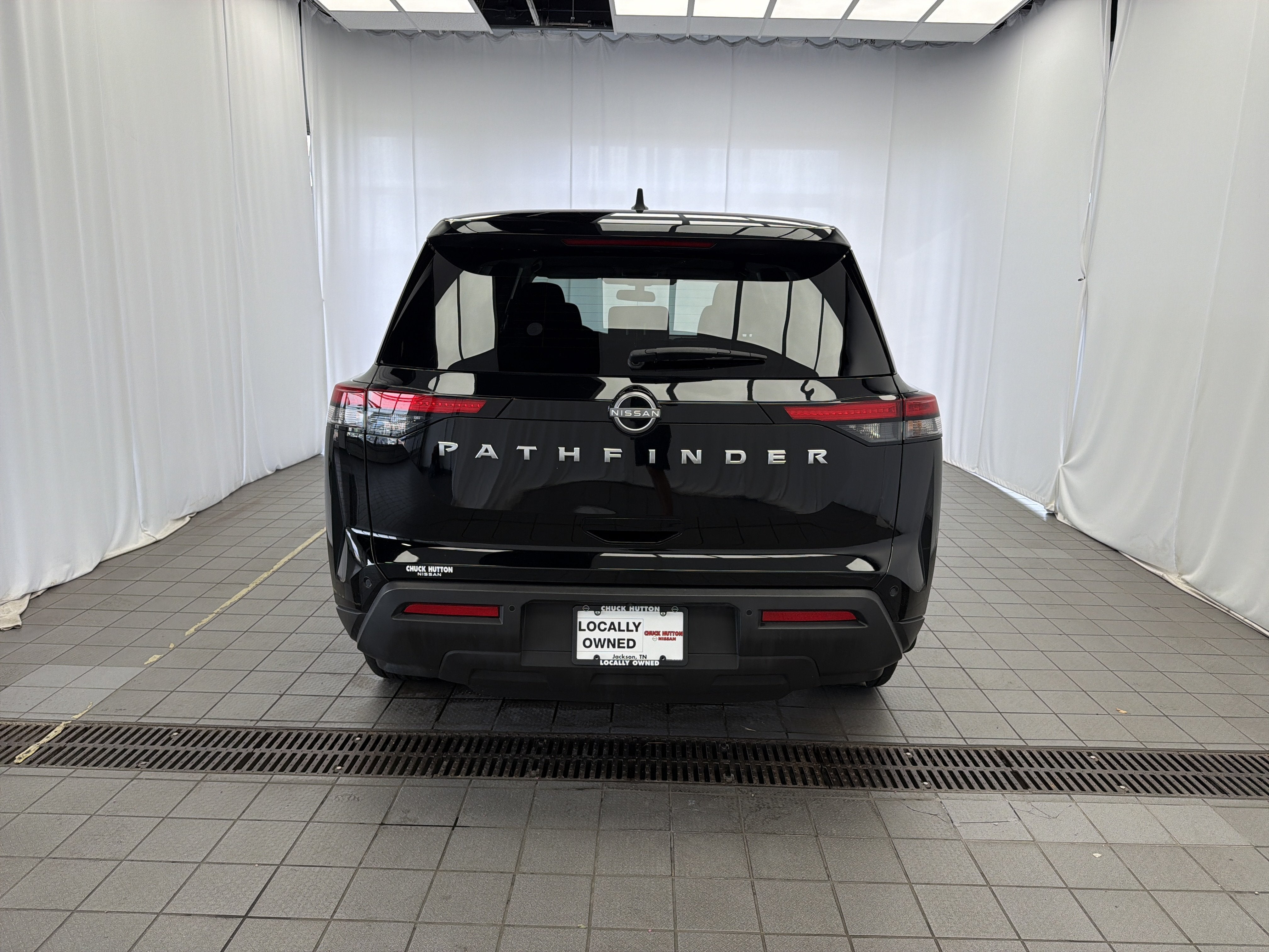 2025 Nissan Pathfinder S