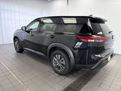 2025 Nissan Pathfinder S