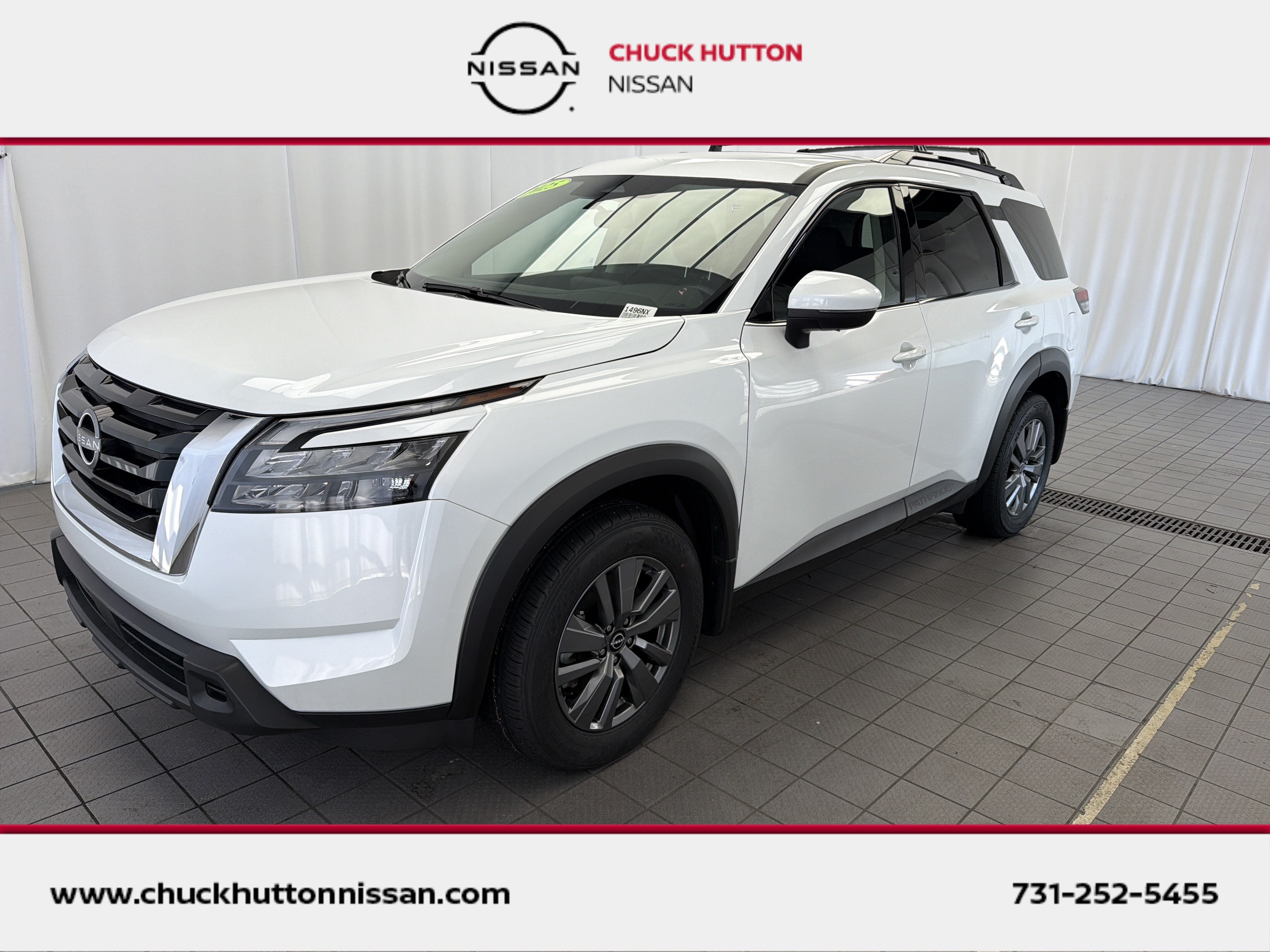 2025 Nissan Pathfinder SV