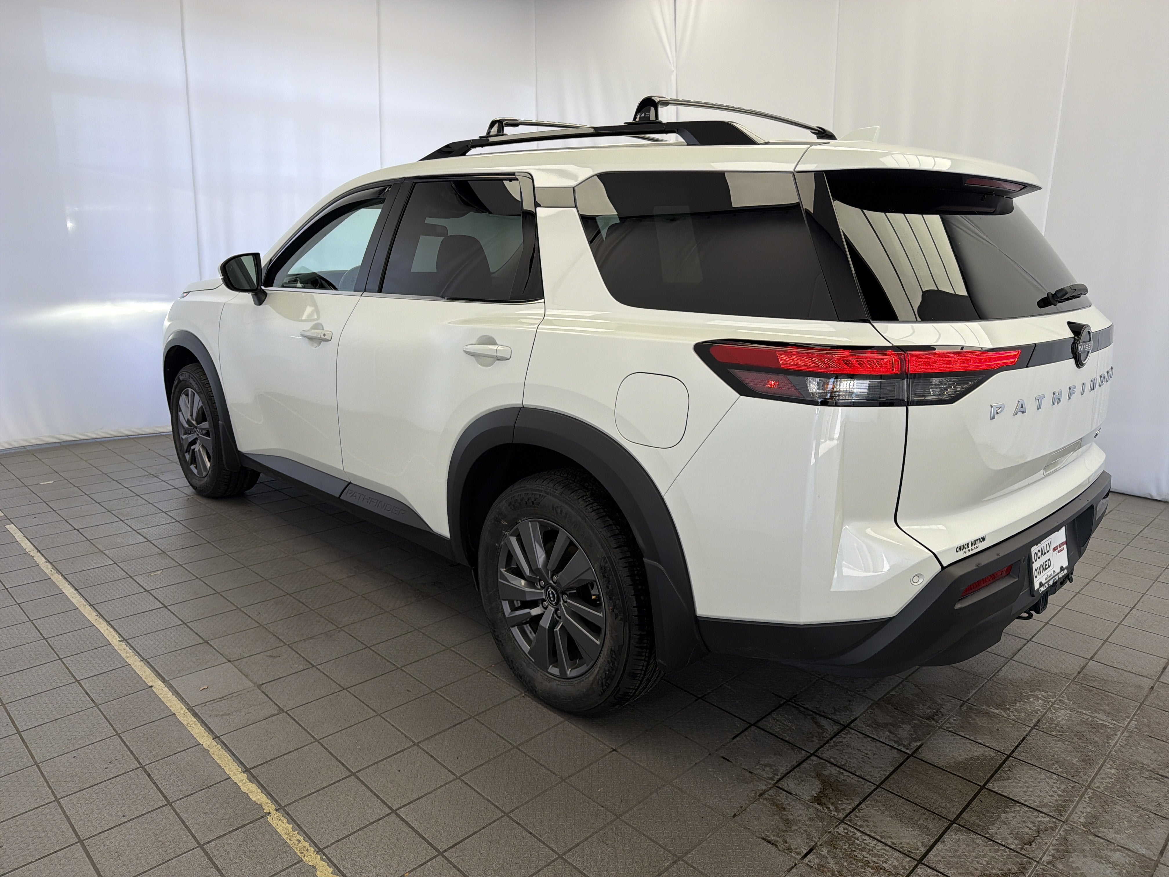 2024 Nissan Pathfinder SV