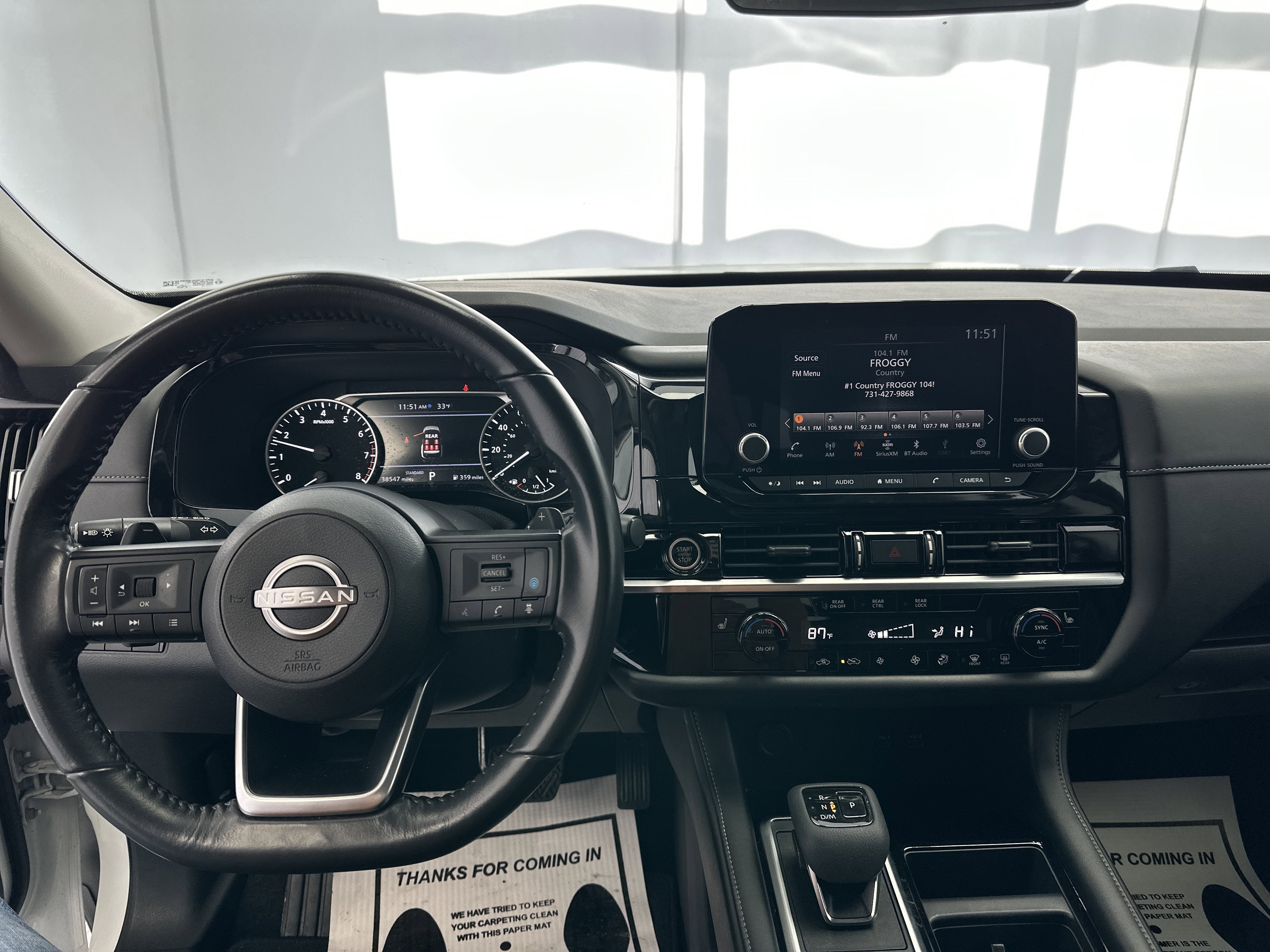 2024 Nissan Pathfinder SV