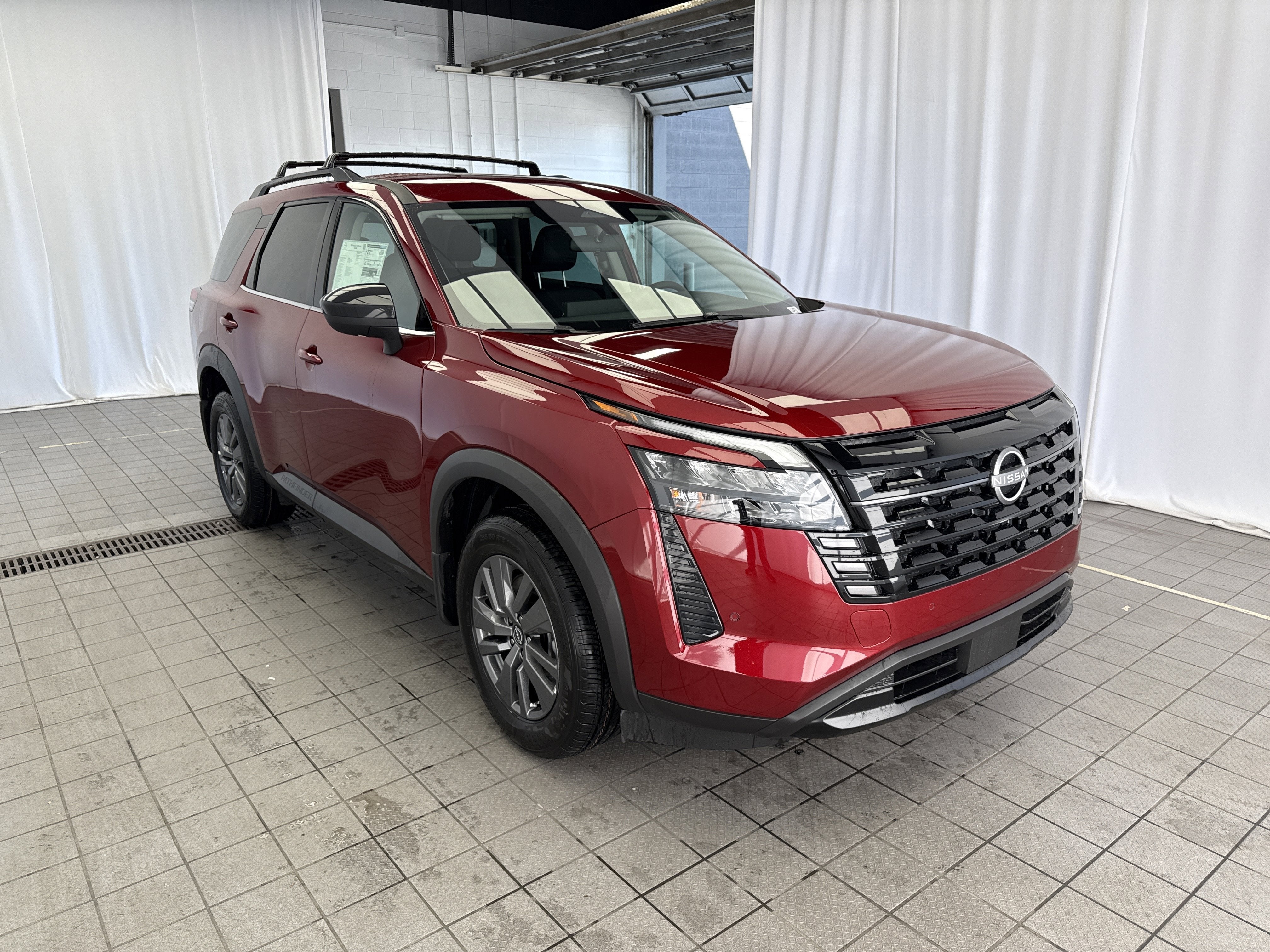 2026 Nissan Pathfinder SV