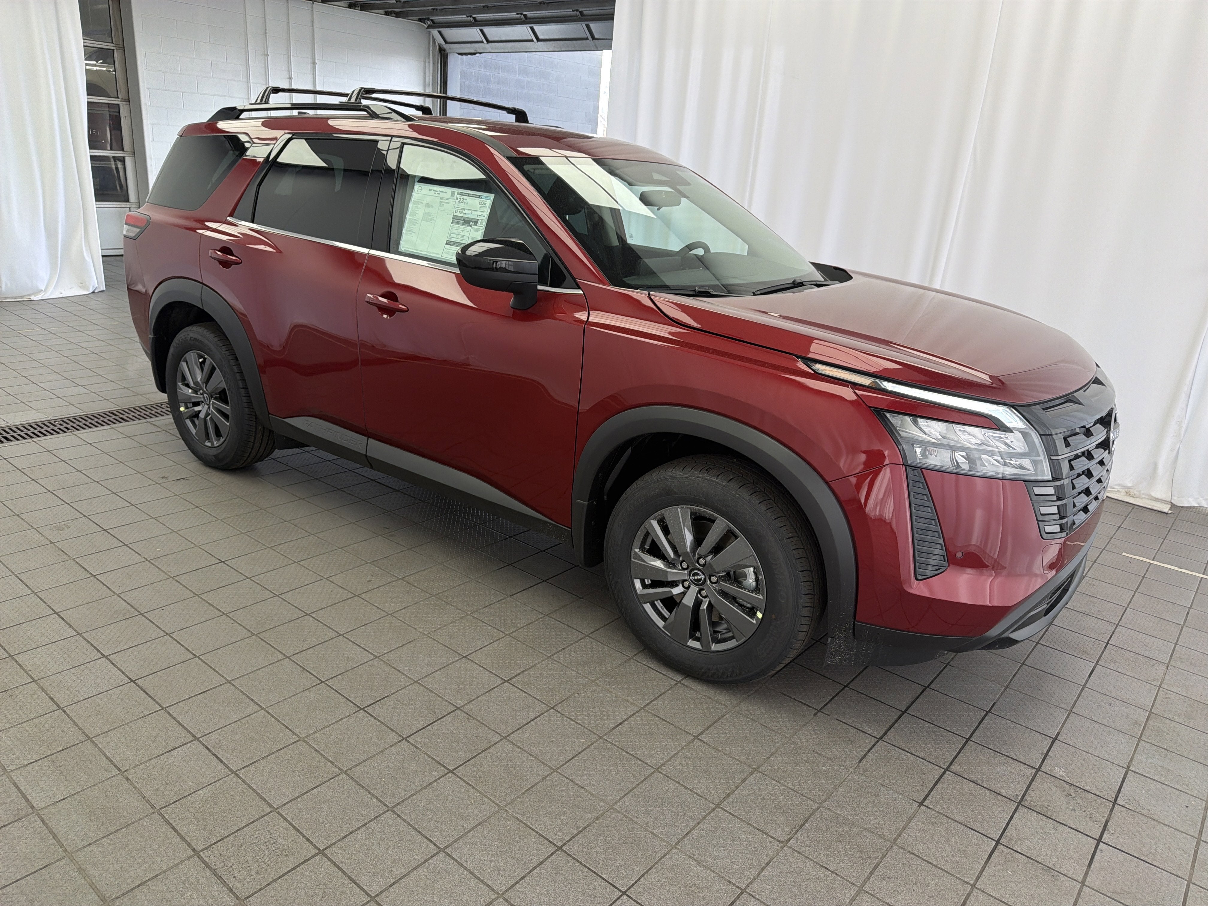 2026 Nissan Pathfinder SV