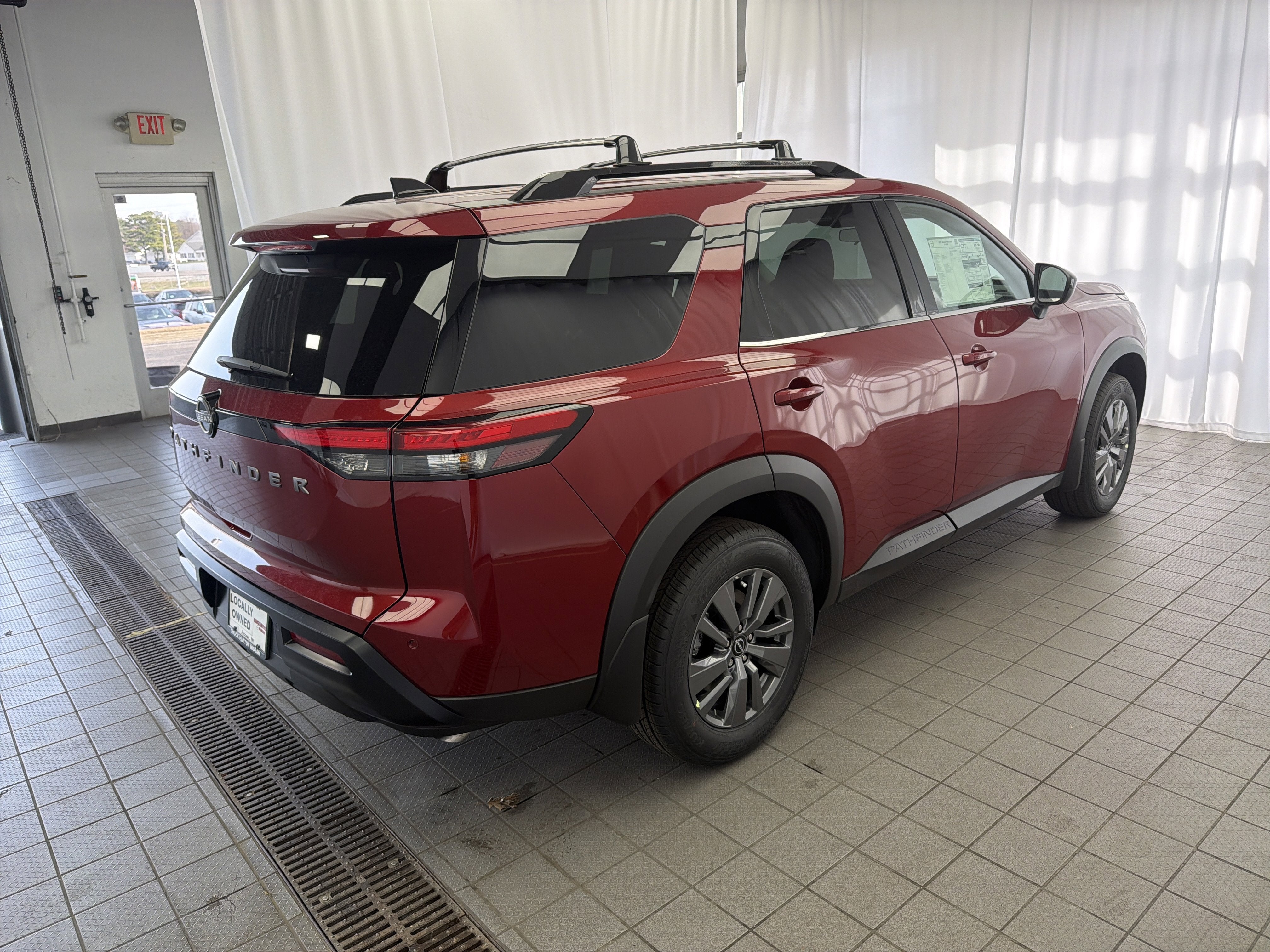 2026 Nissan Pathfinder SV