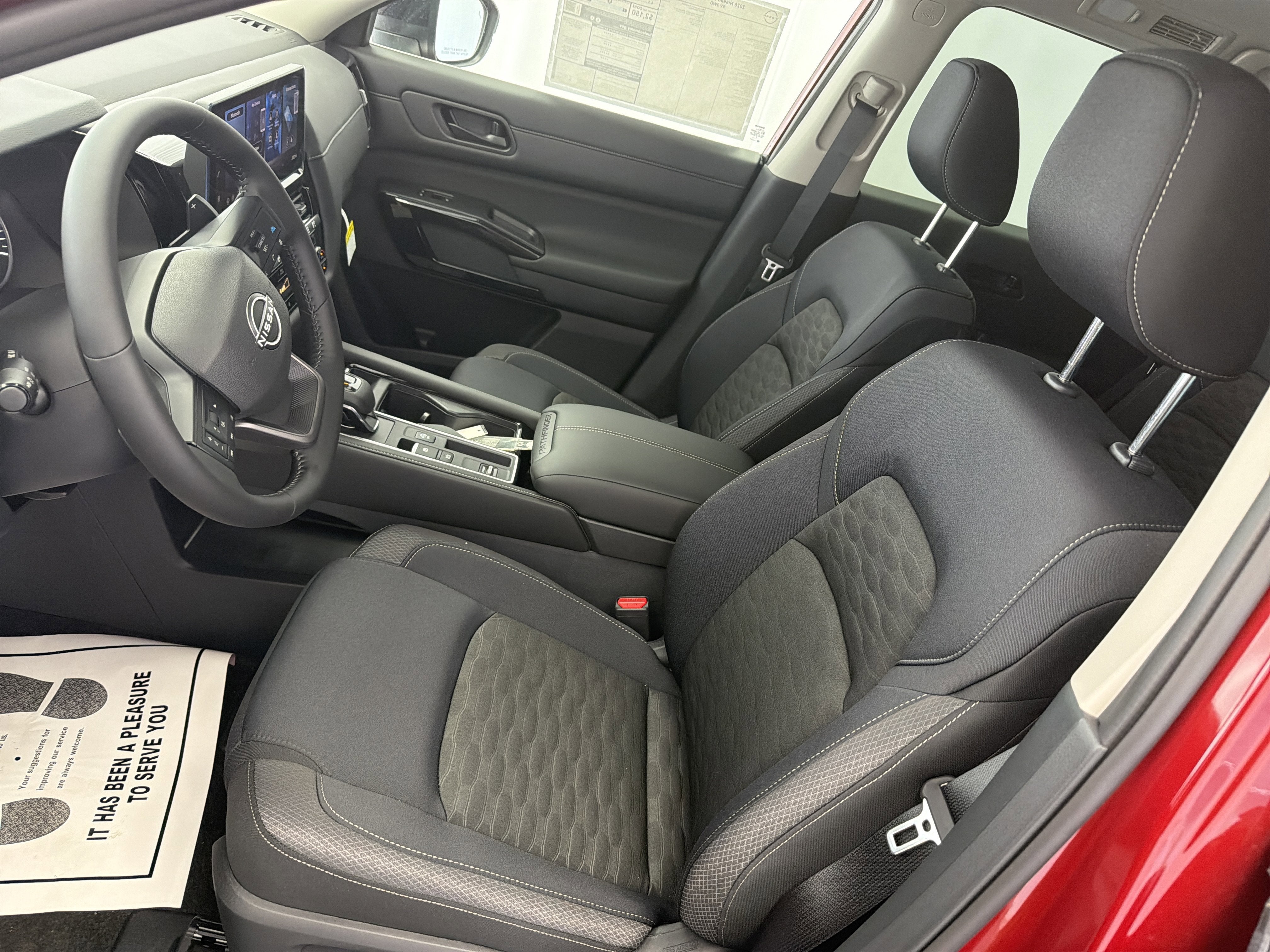 2026 Nissan Pathfinder SV