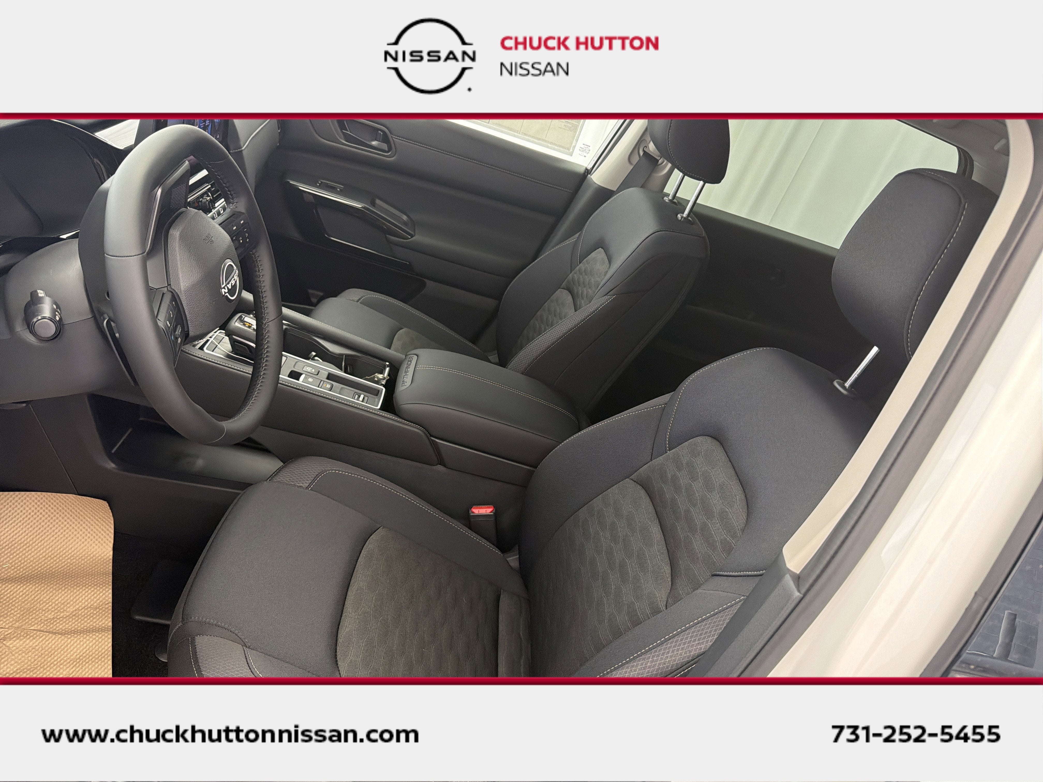 2026 Nissan Pathfinder SV