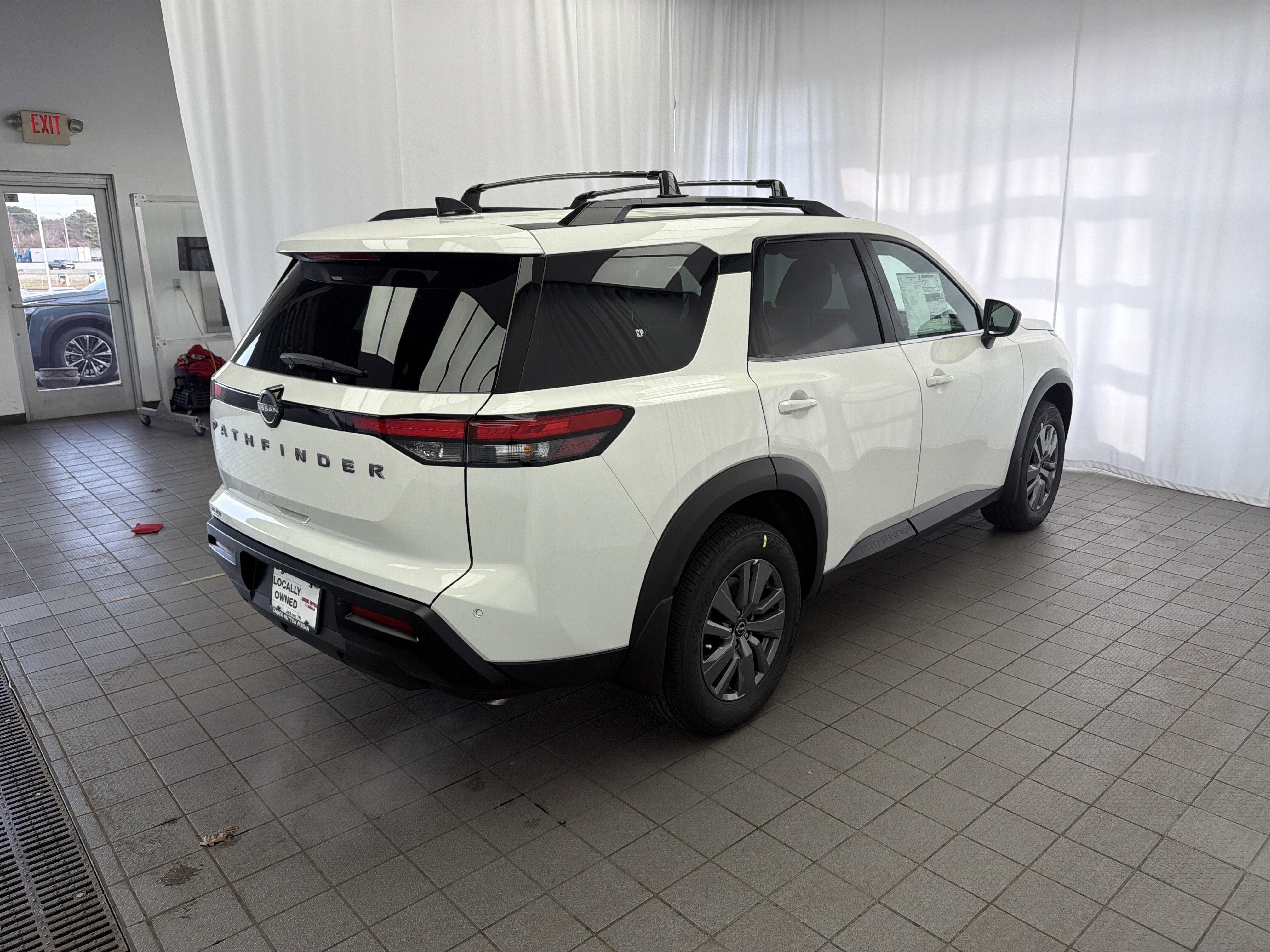 2026 Nissan Pathfinder SV