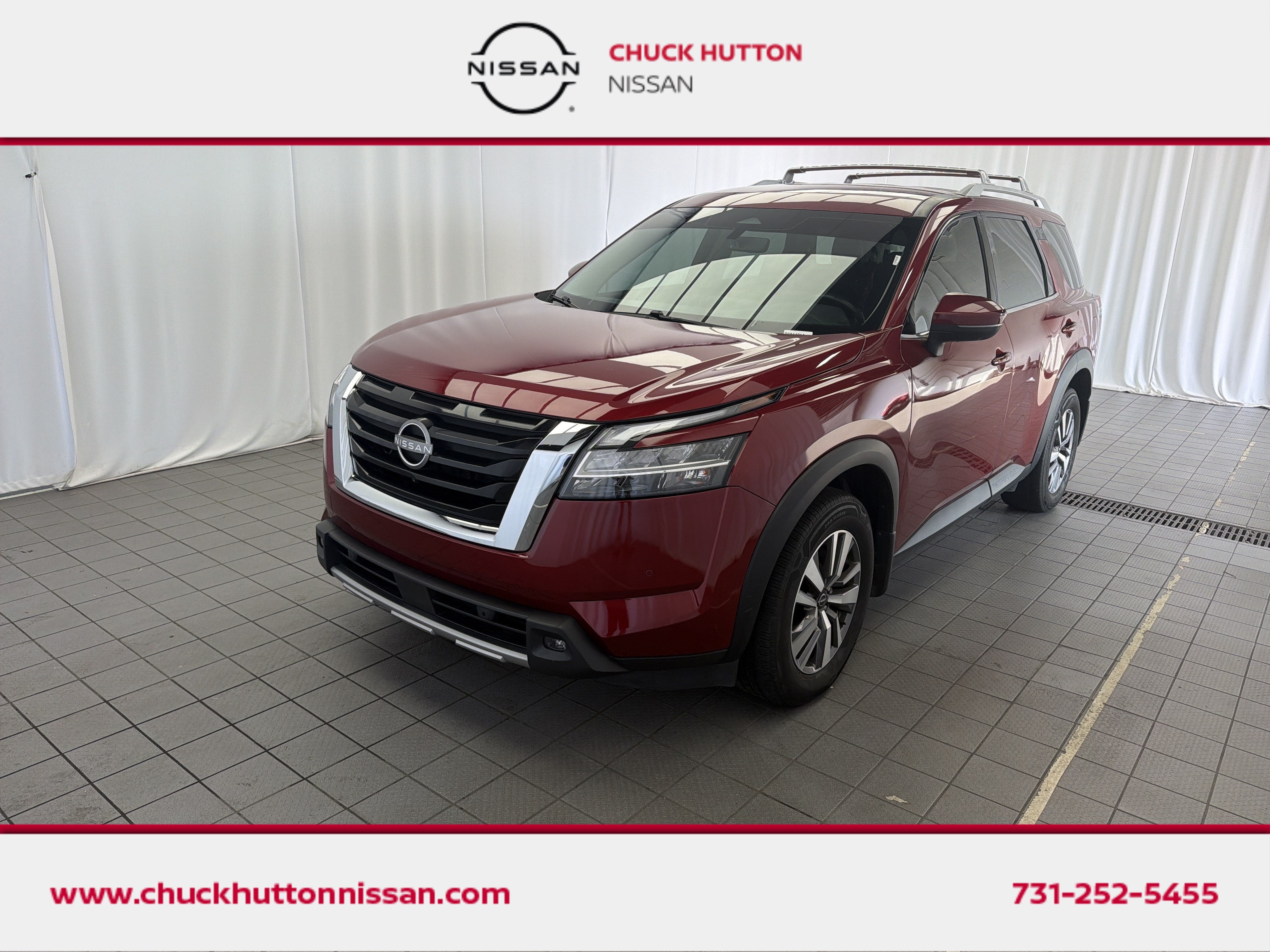 2023 Nissan Pathfinder SL