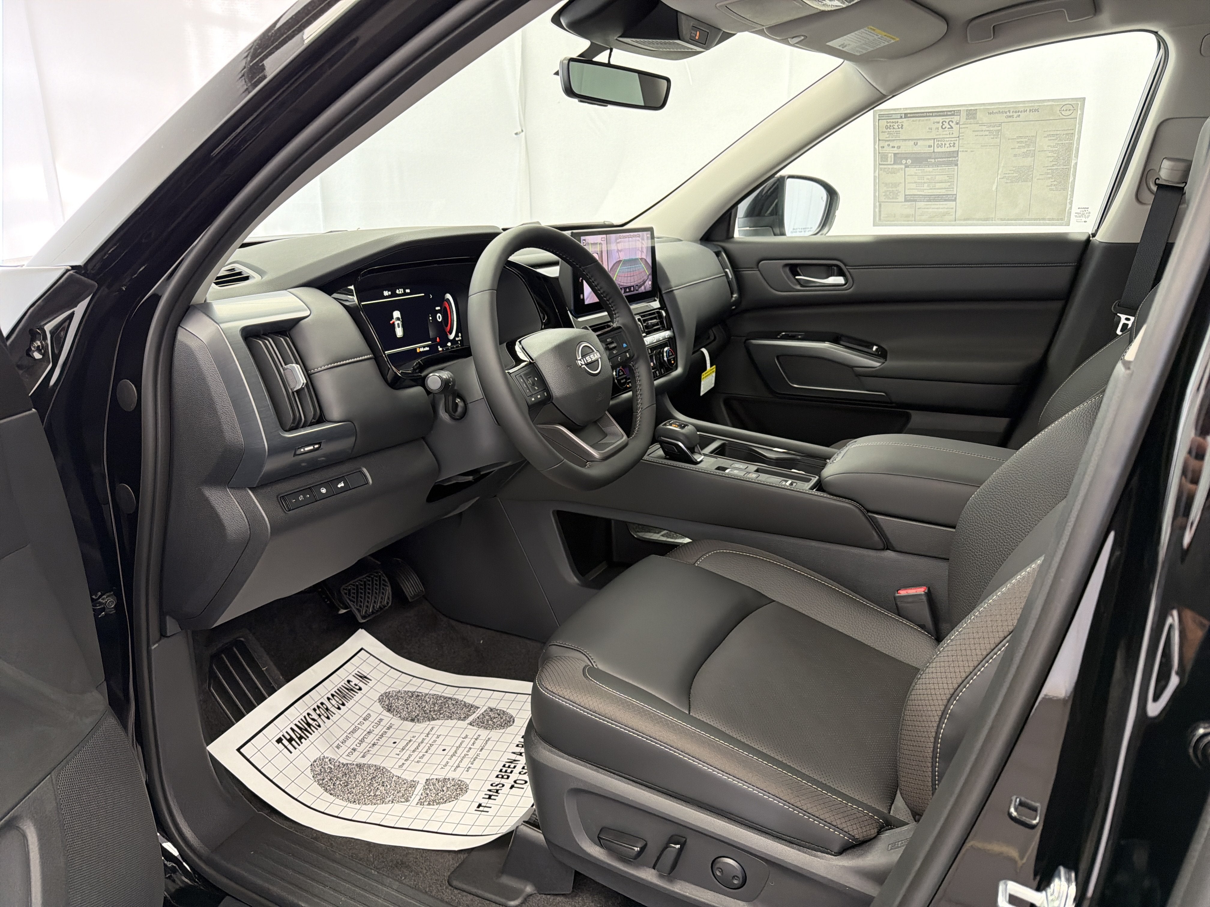 2026 Nissan Pathfinder SL