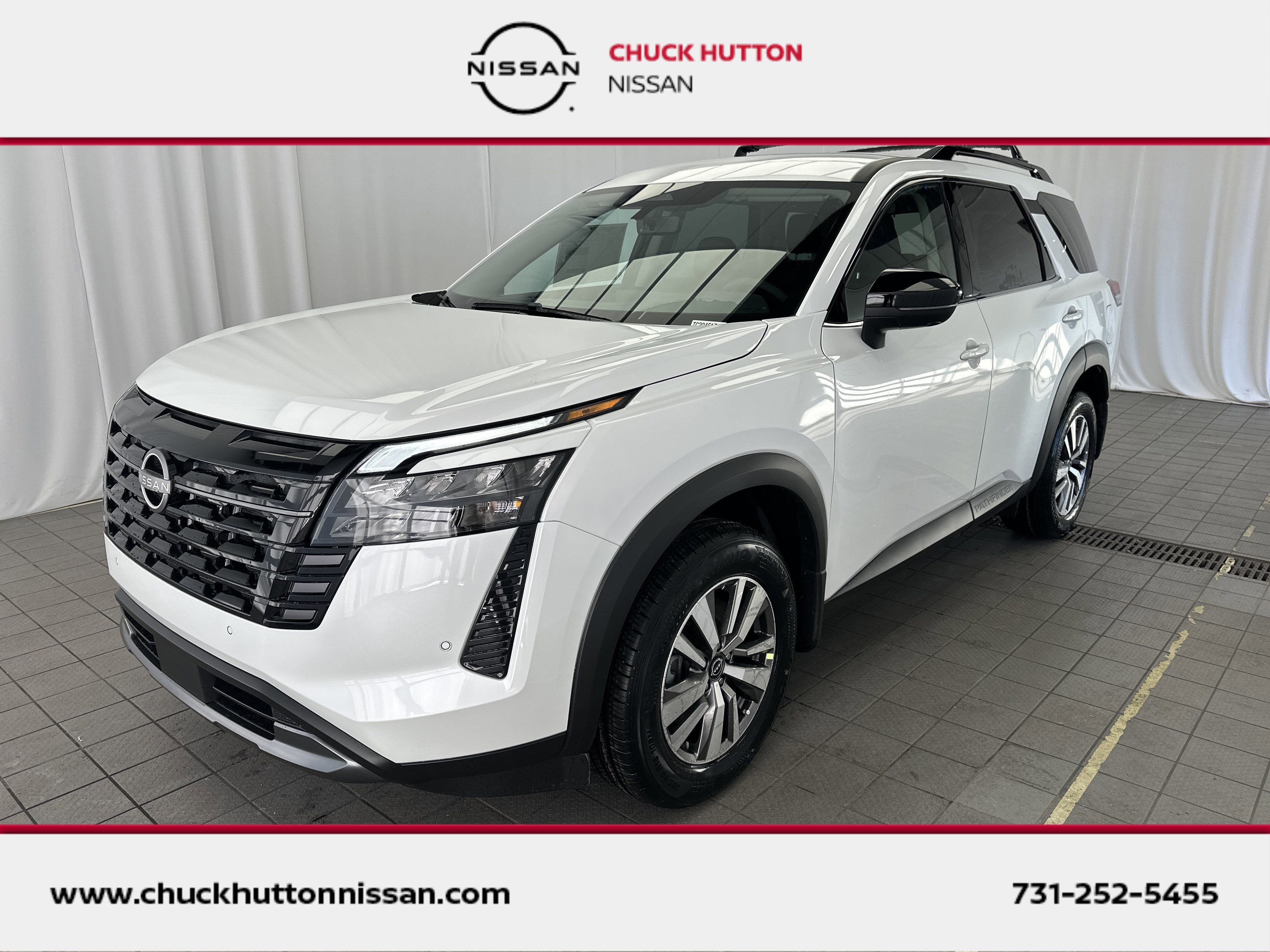 2026 Nissan Pathfinder SL