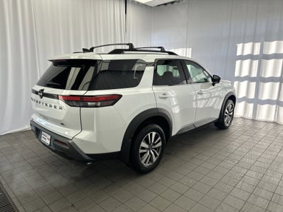 2026 Nissan Pathfinder SL