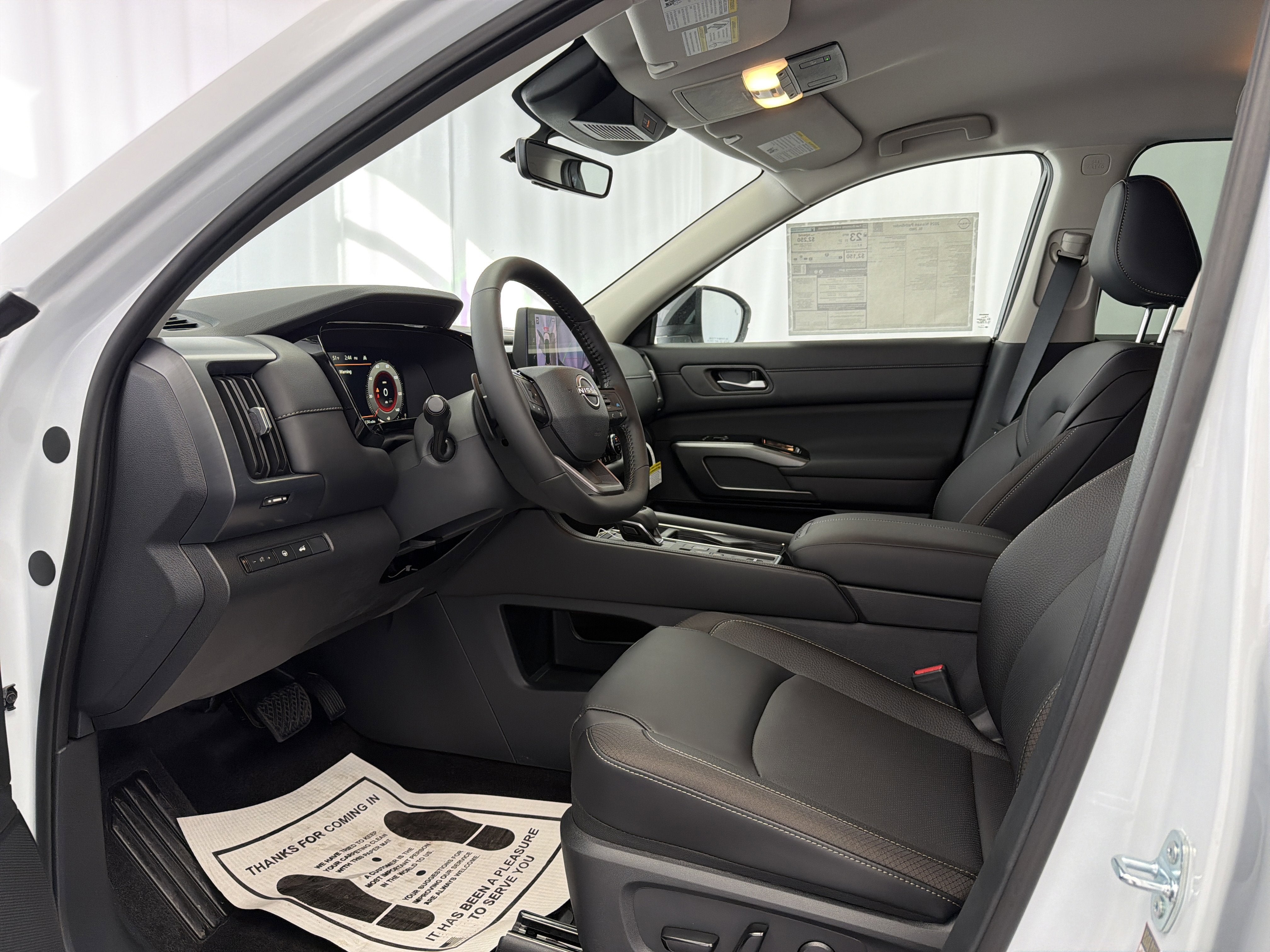 2026 Nissan Pathfinder SL