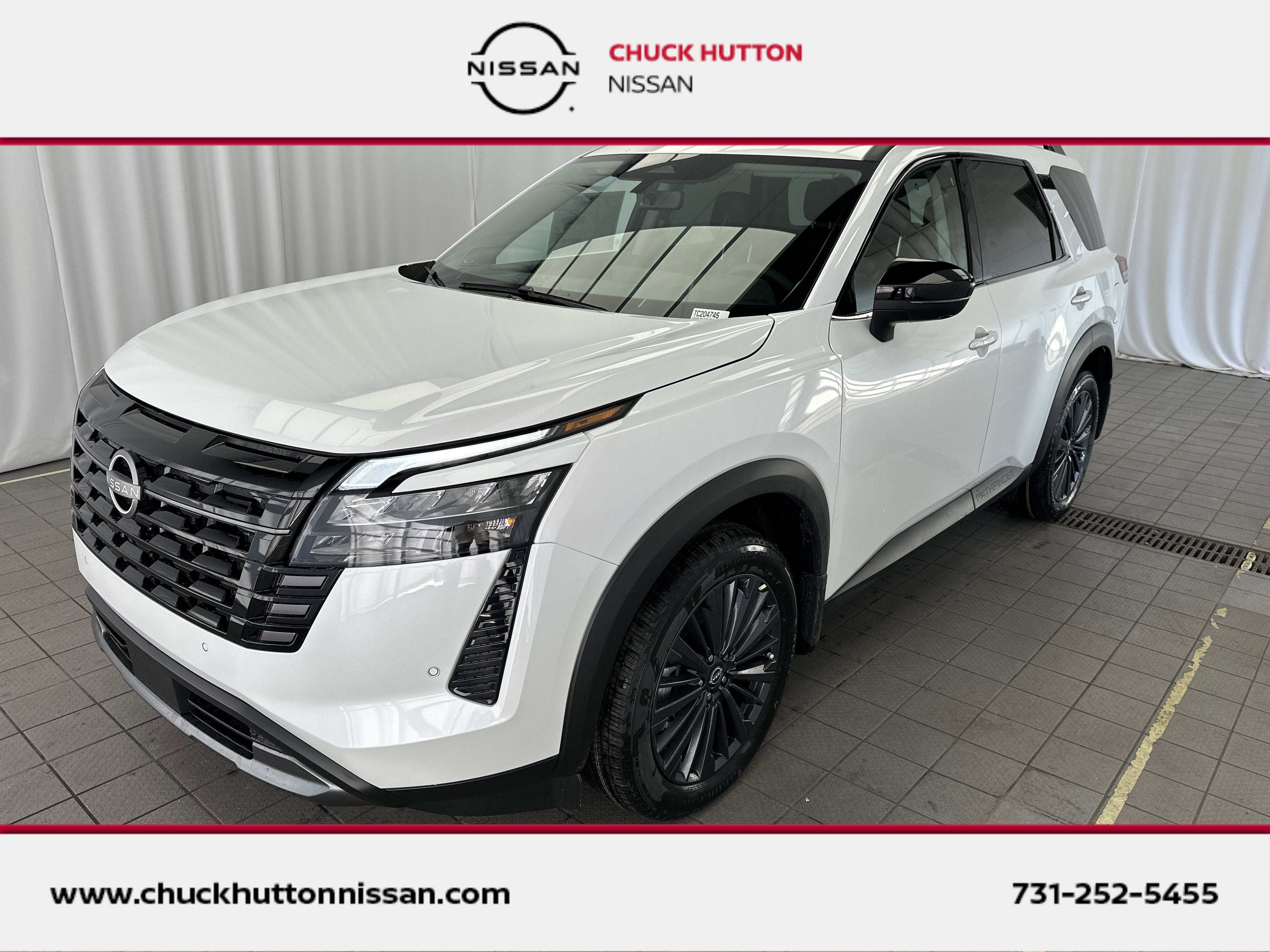 2026 Nissan Pathfinder SL