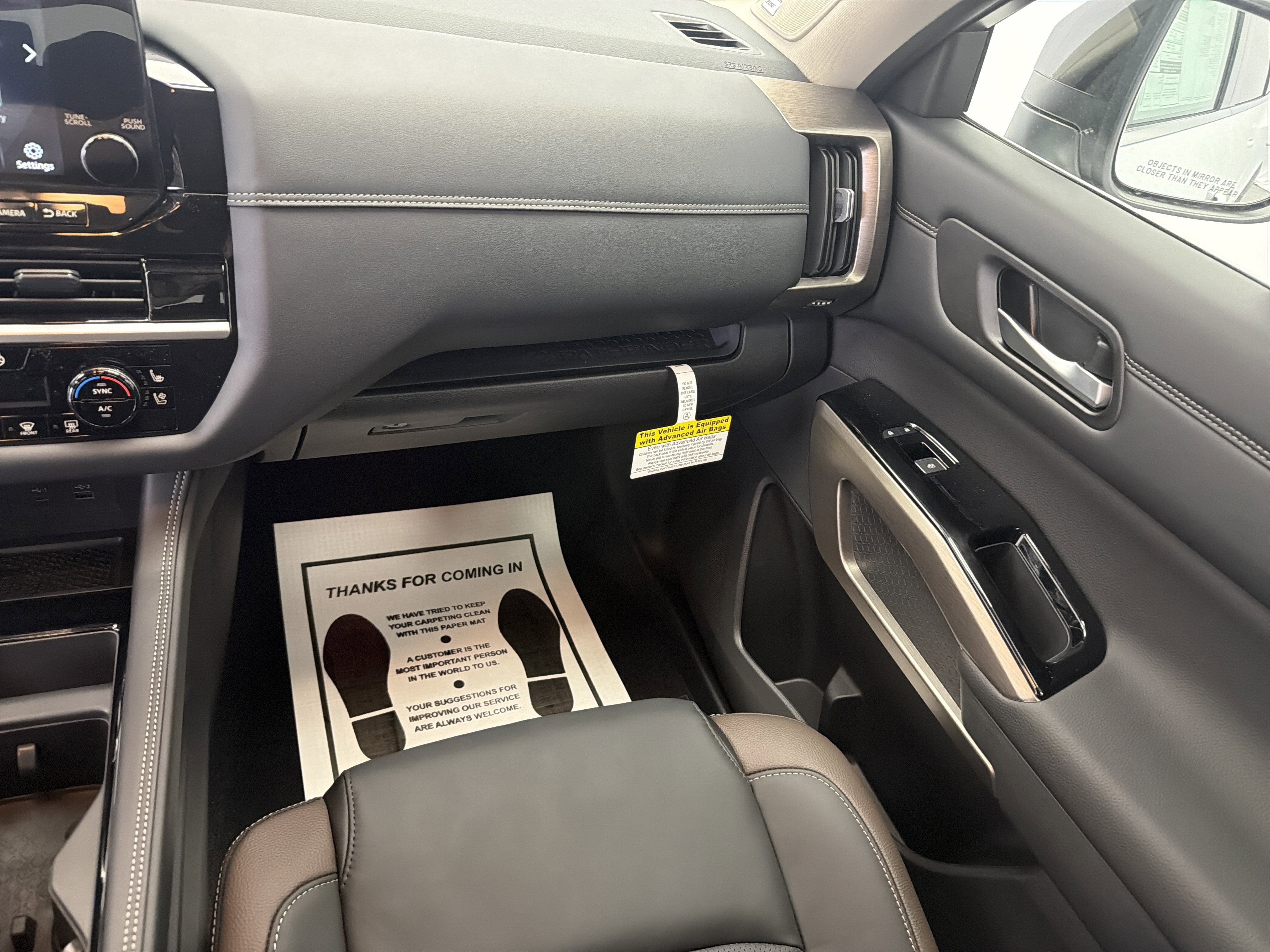 2025 Nissan Pathfinder Platinum