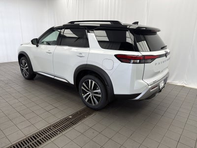 2025 Nissan Pathfinder Platinum