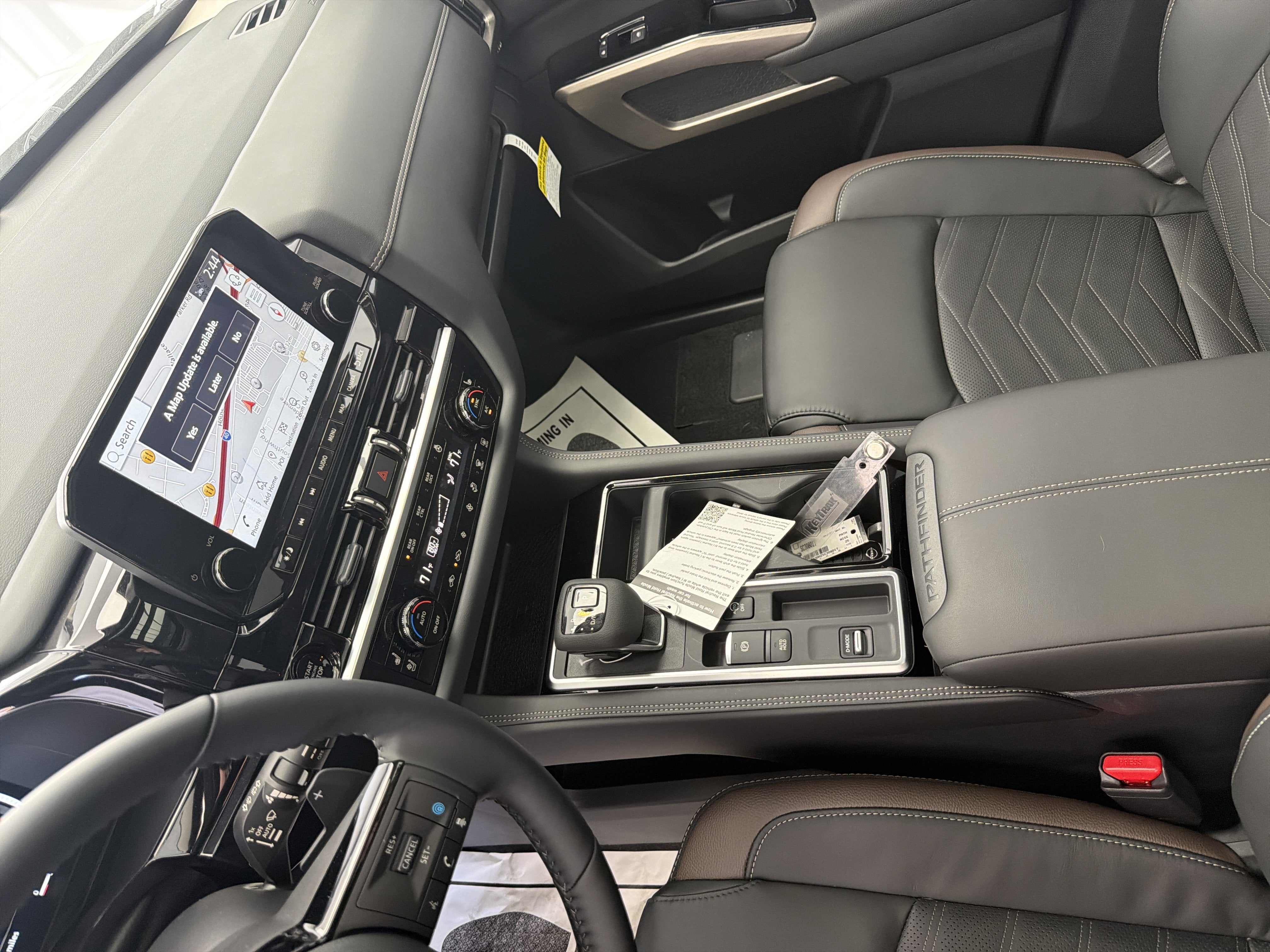 2025 Nissan Pathfinder Platinum