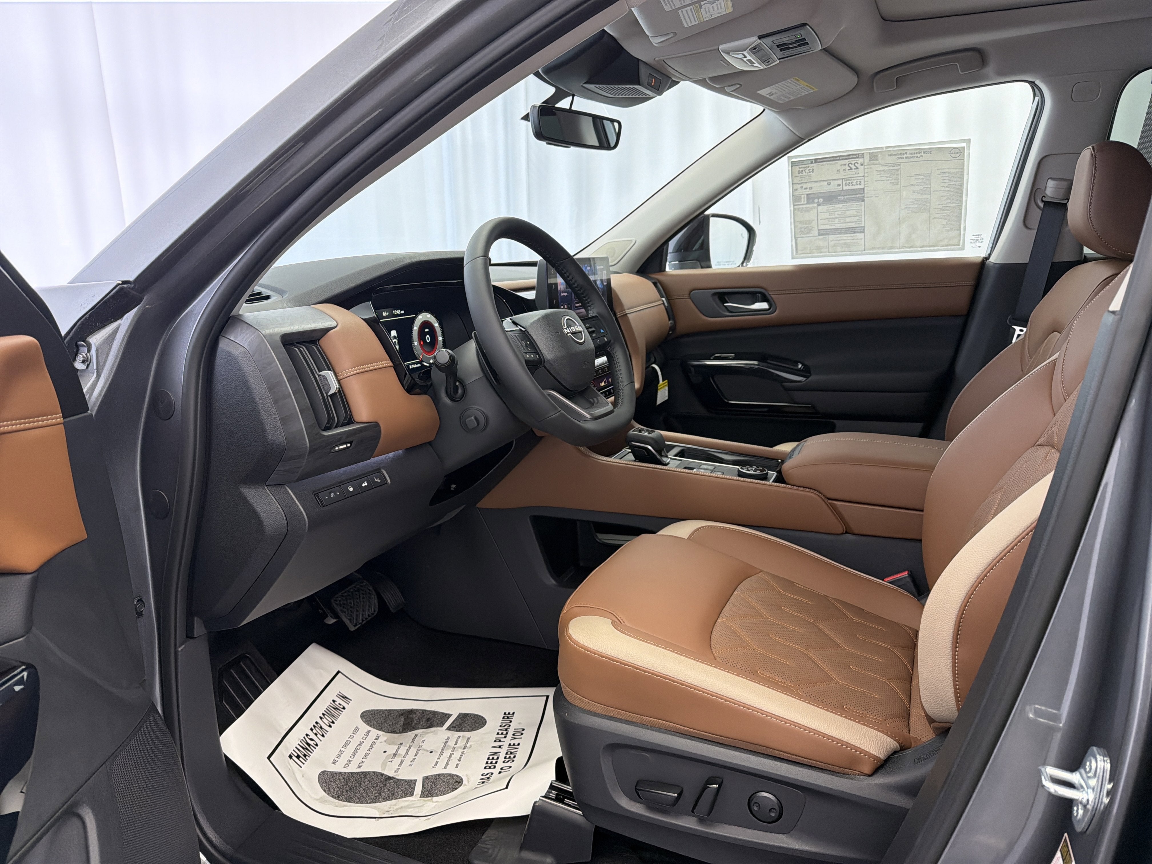 2026 Nissan Pathfinder Platinum