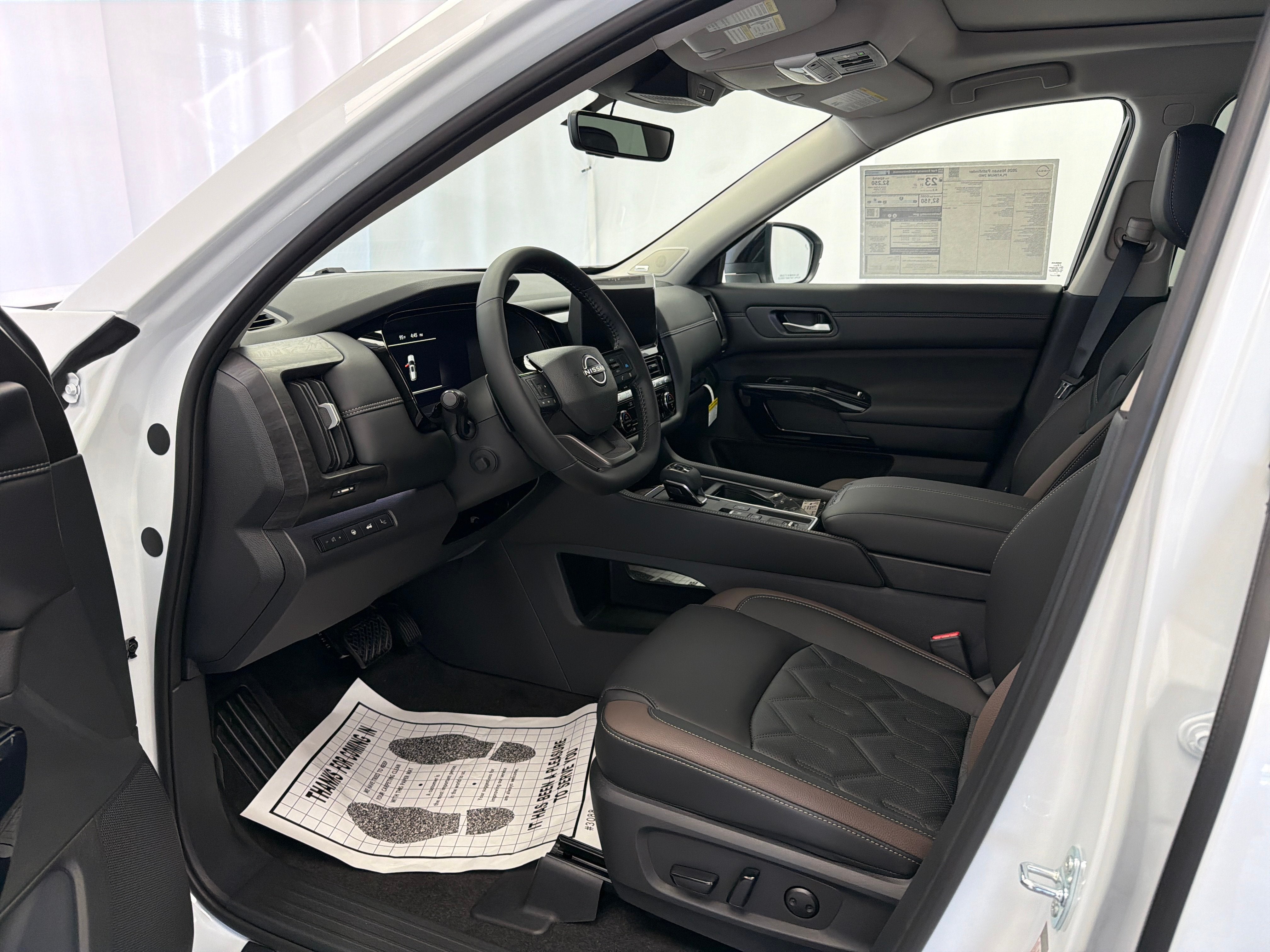 2026 Nissan Pathfinder Platinum