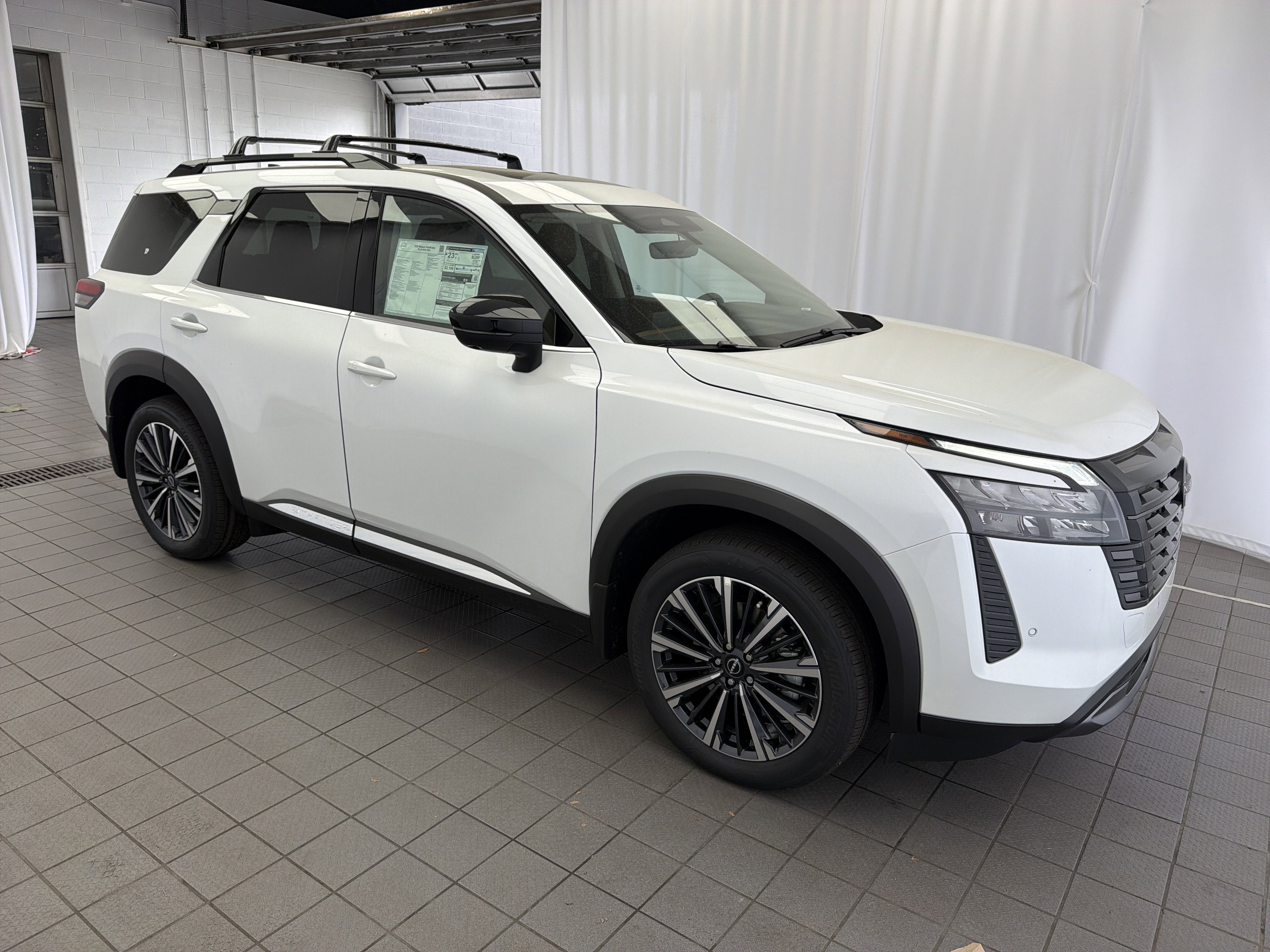 2026 Nissan Pathfinder Platinum