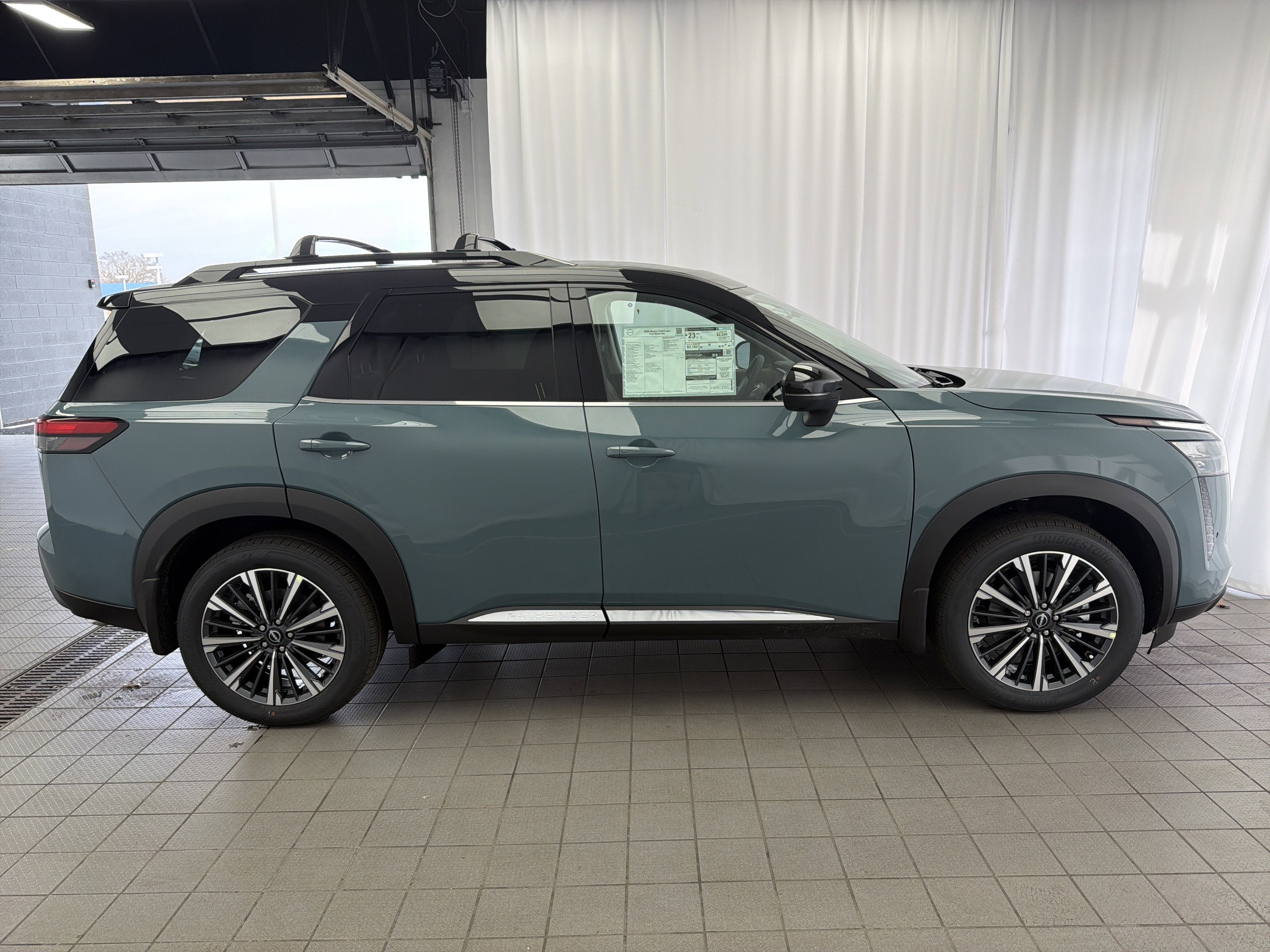 2026 Nissan Pathfinder Platinum