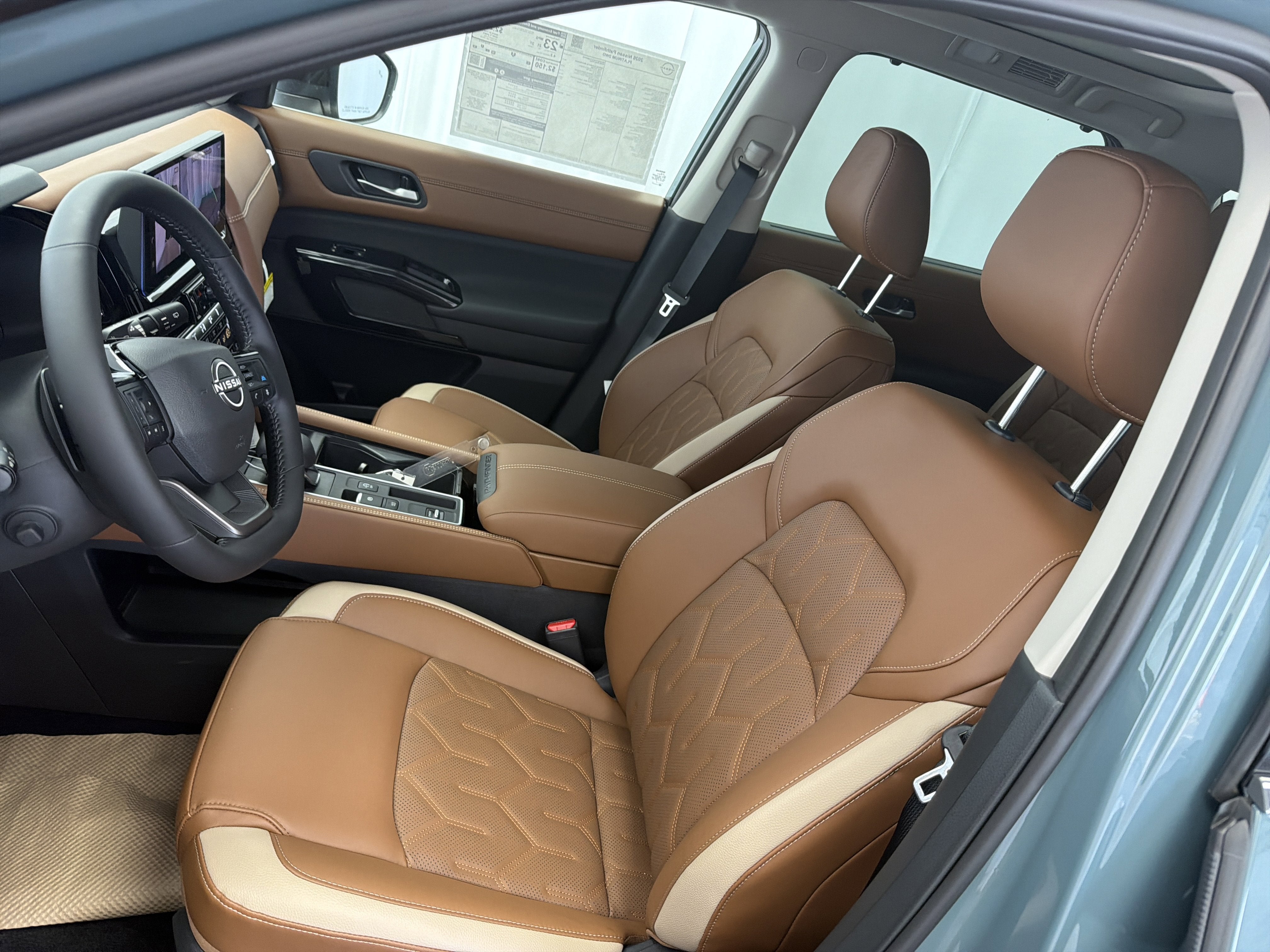 2026 Nissan Pathfinder Platinum