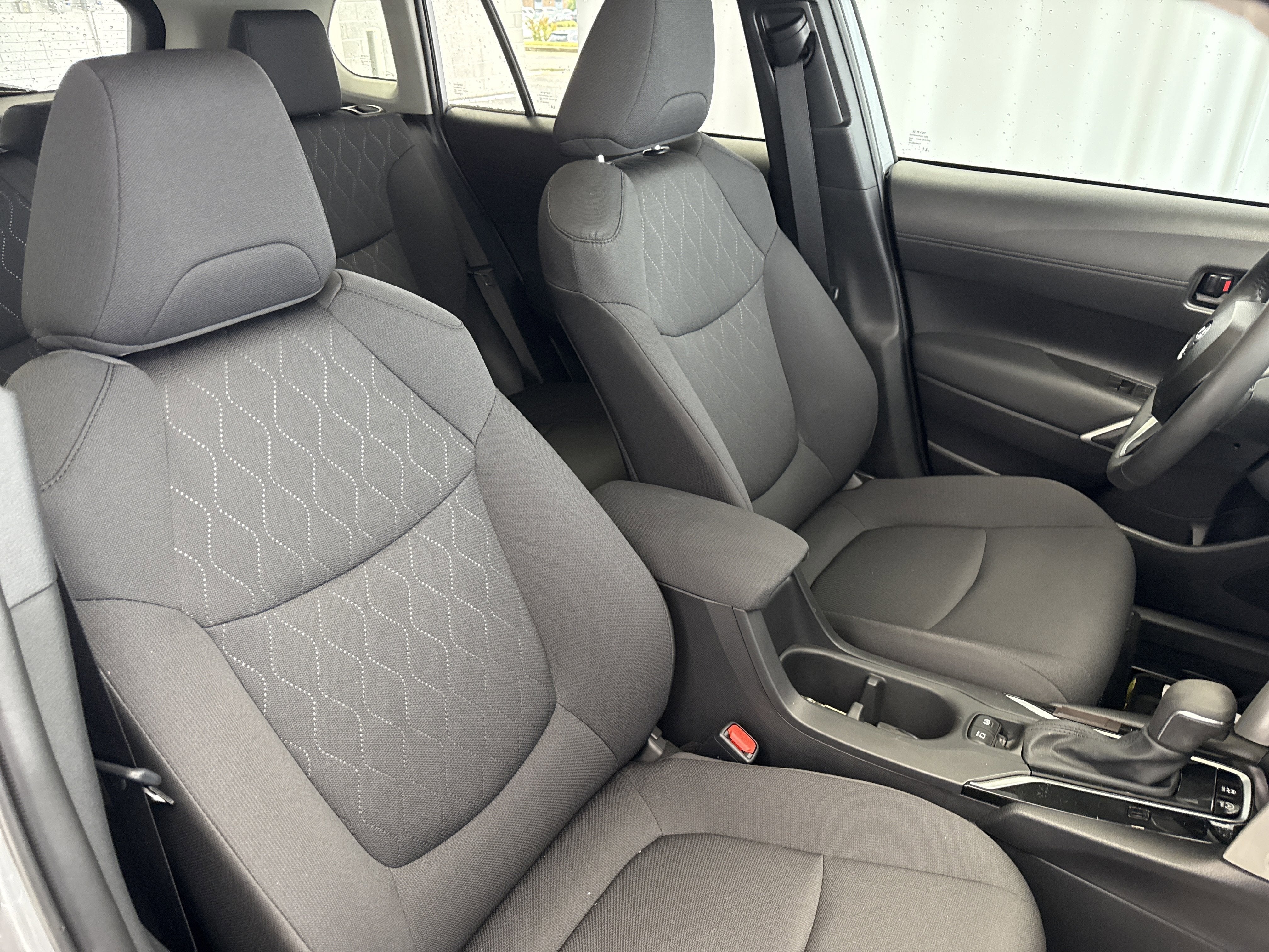 2025 Toyota Corolla Cross LE