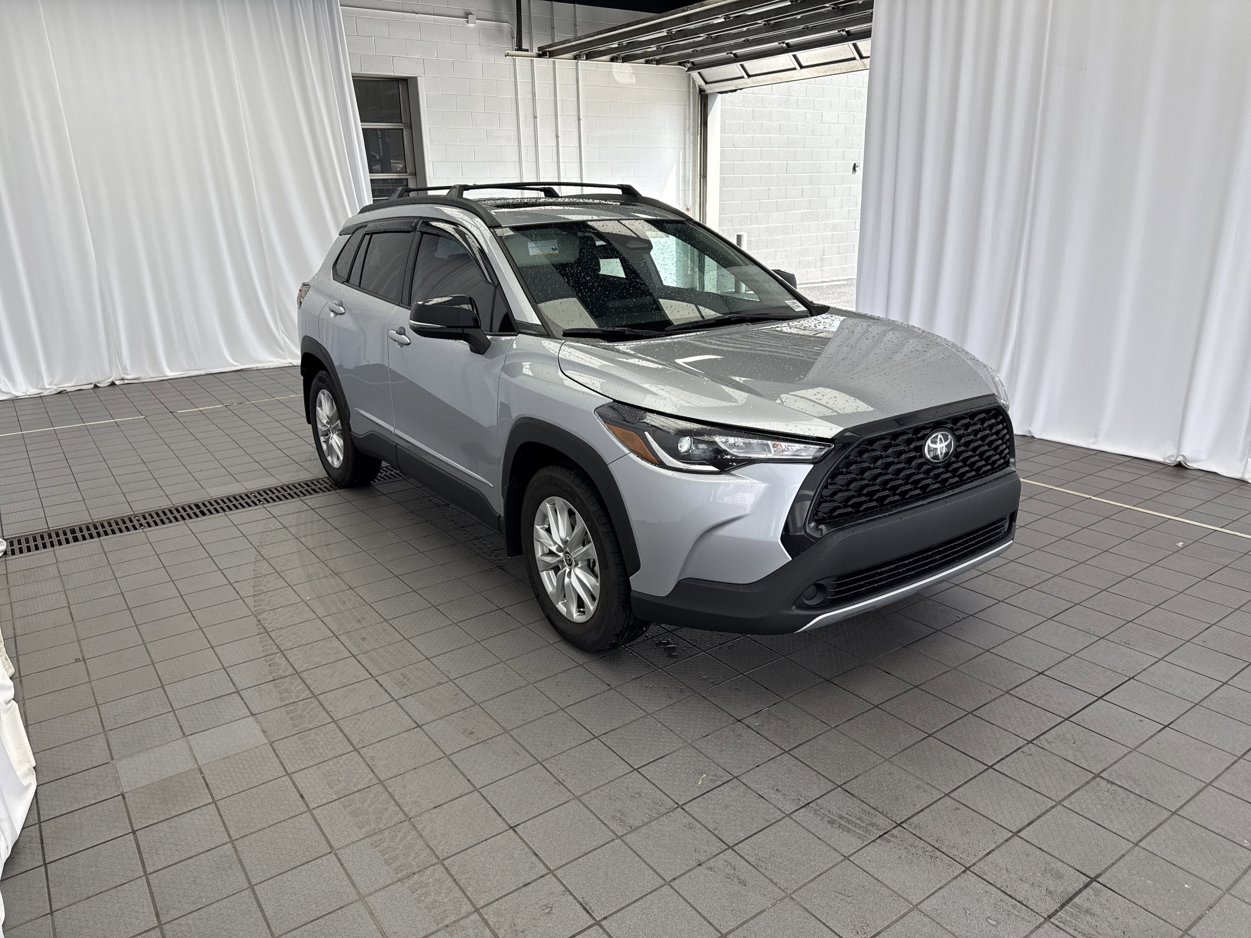 2025 Toyota Corolla Cross LE