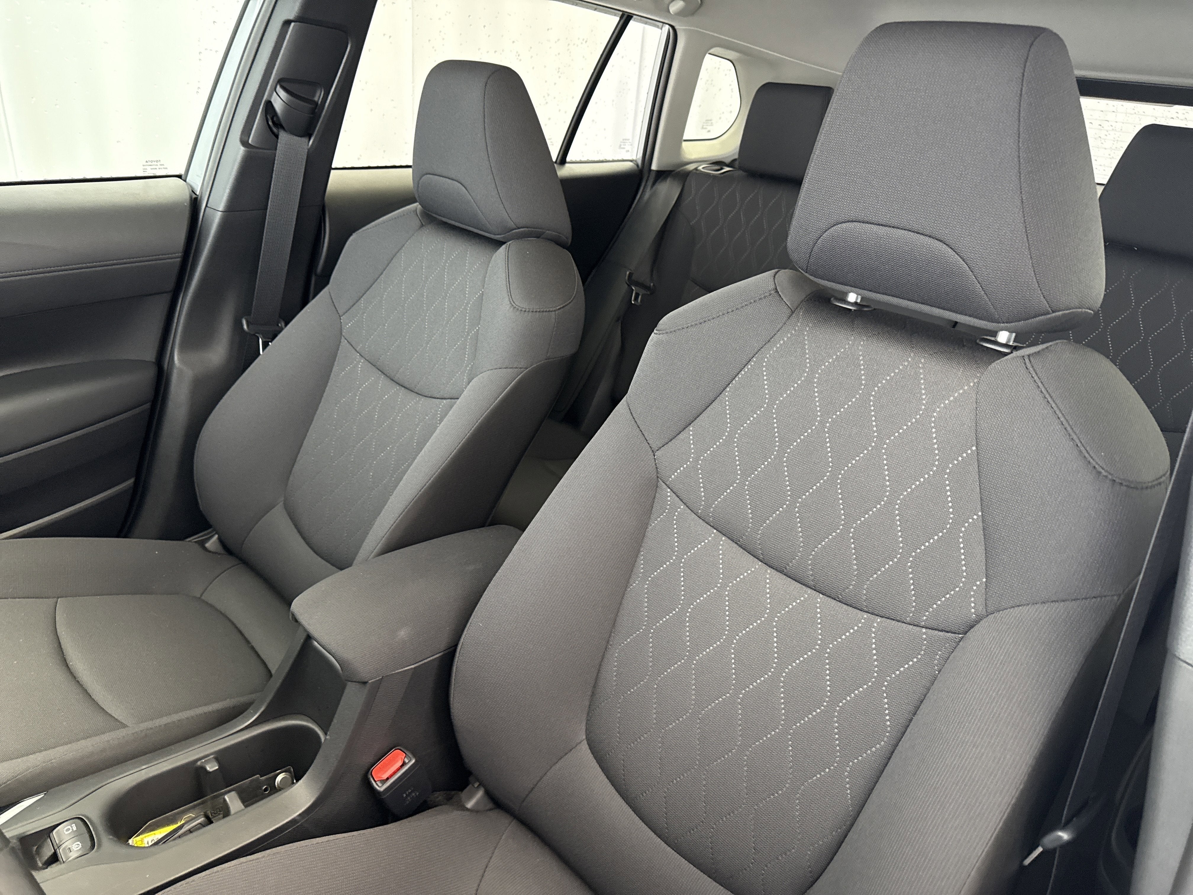 2025 Toyota Corolla Cross LE