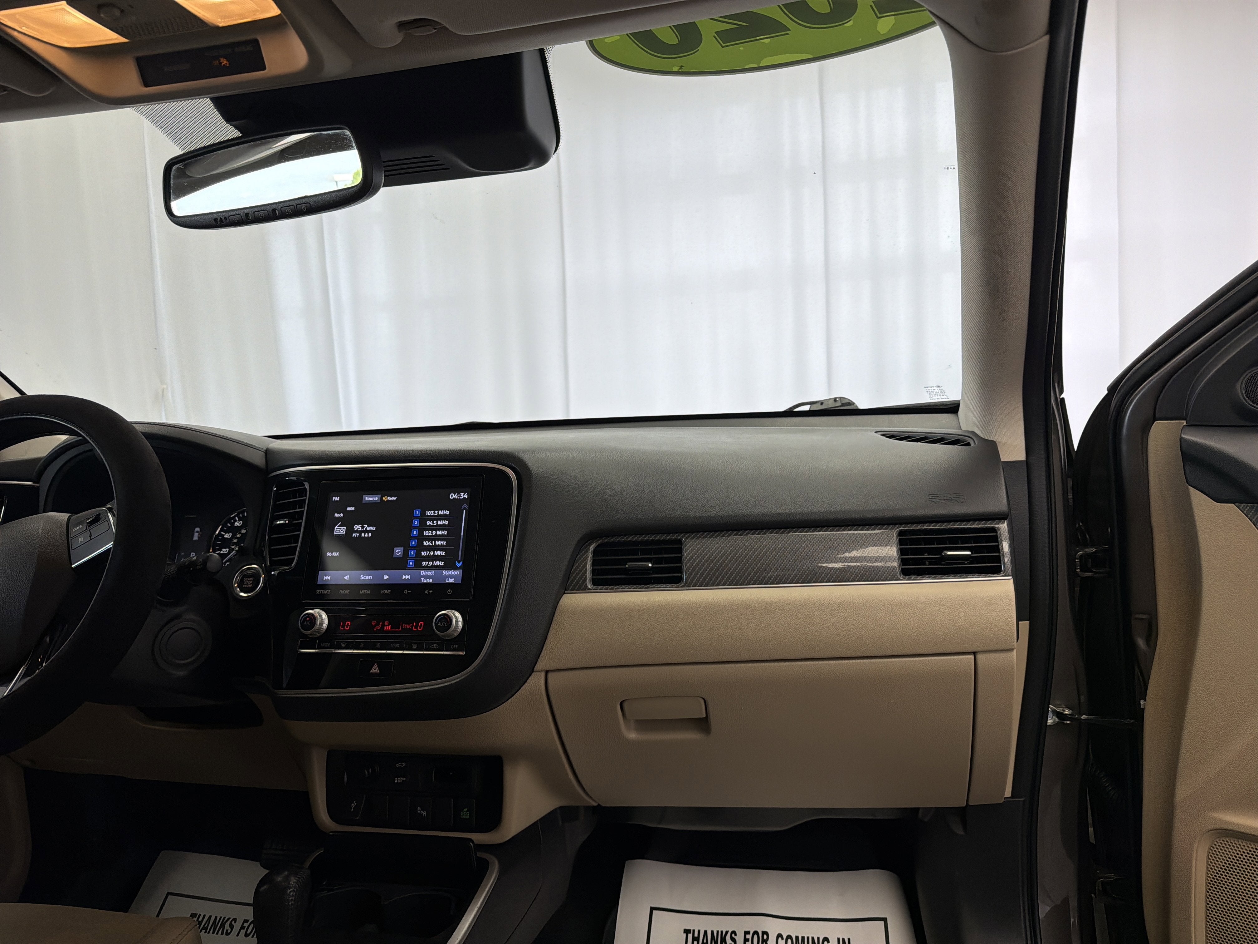 2020 Mitsubishi Outlander Base